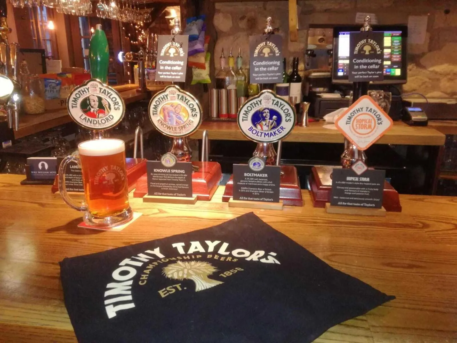 Lounge or bar in Duke William Hotel