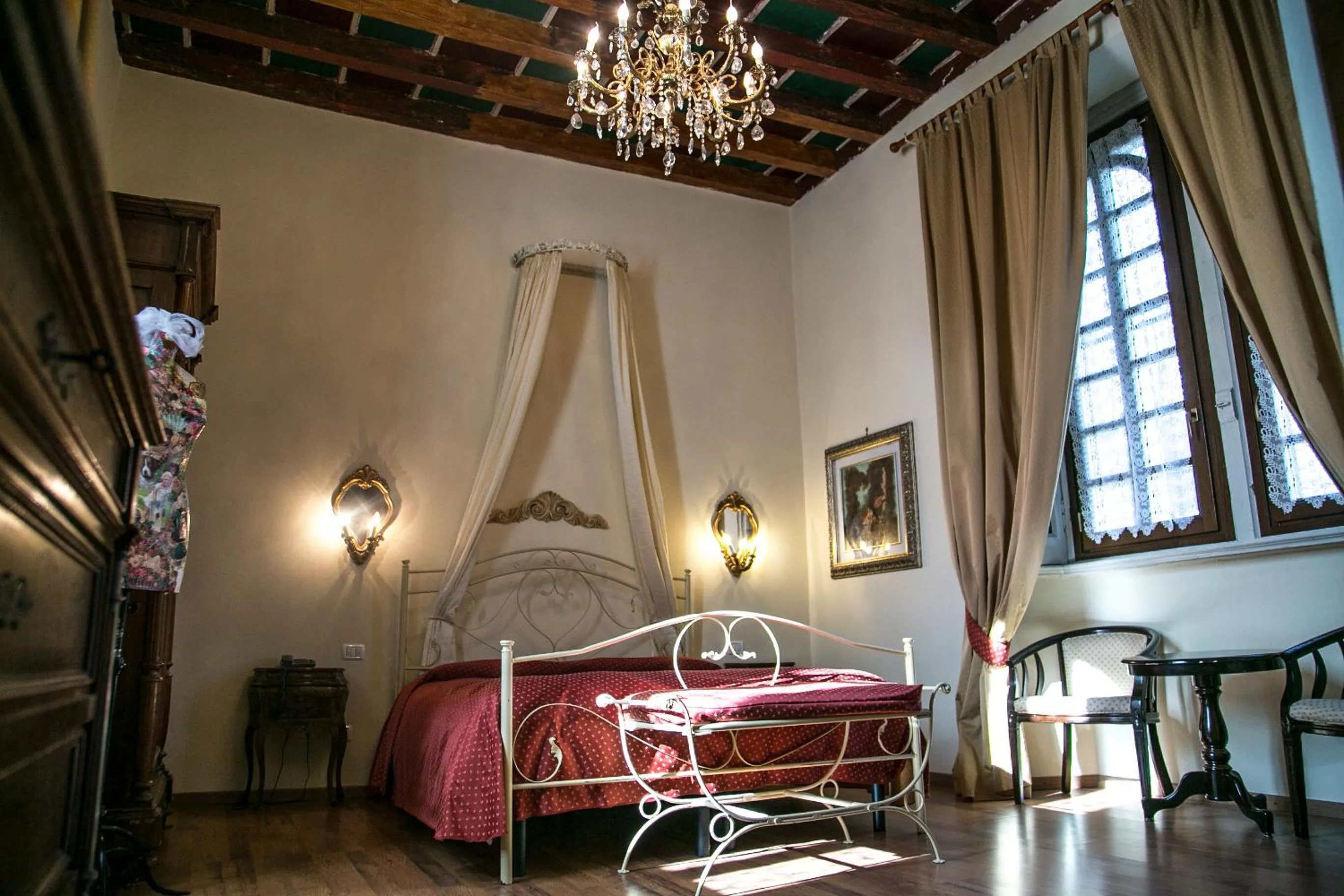 Large Double Room - single occupancy in Hotel Julia