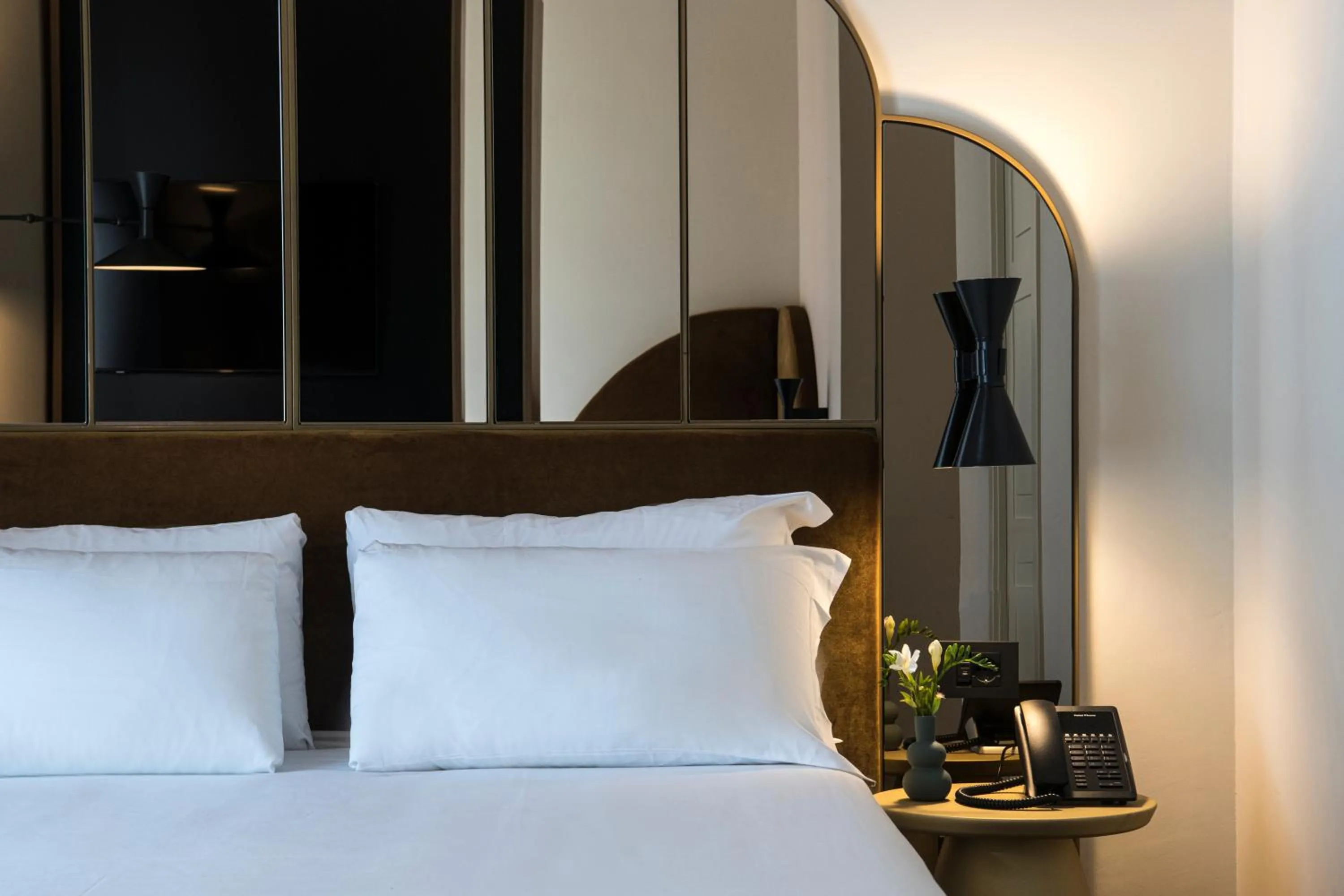 Bed in Palazzo Buenos Aires