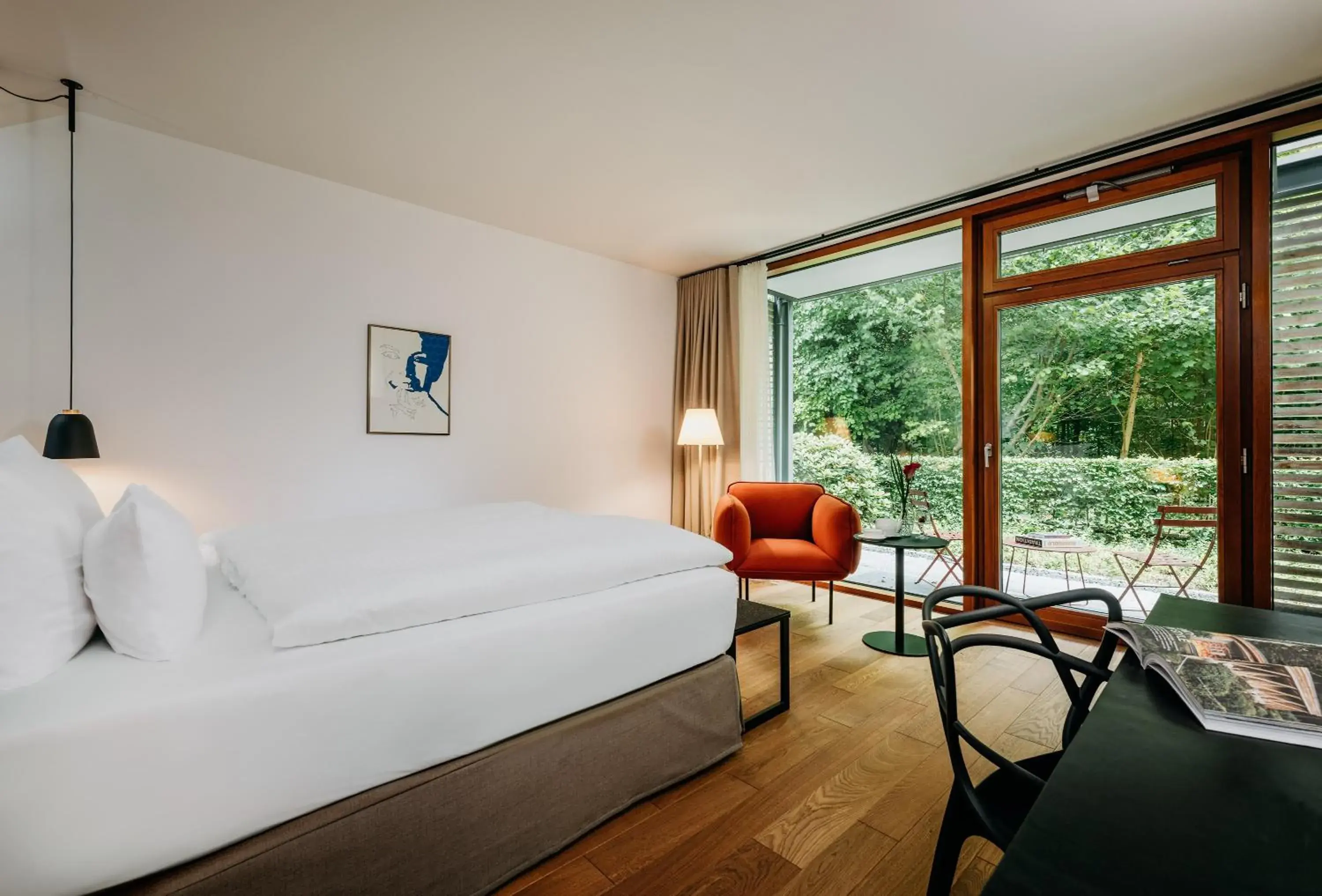 Superior King Room in Relais & Châteaux Hotel Diepeschrather Mühle Superior King Room in Relais & Châteaux Hotel Diepeschrather Mühle