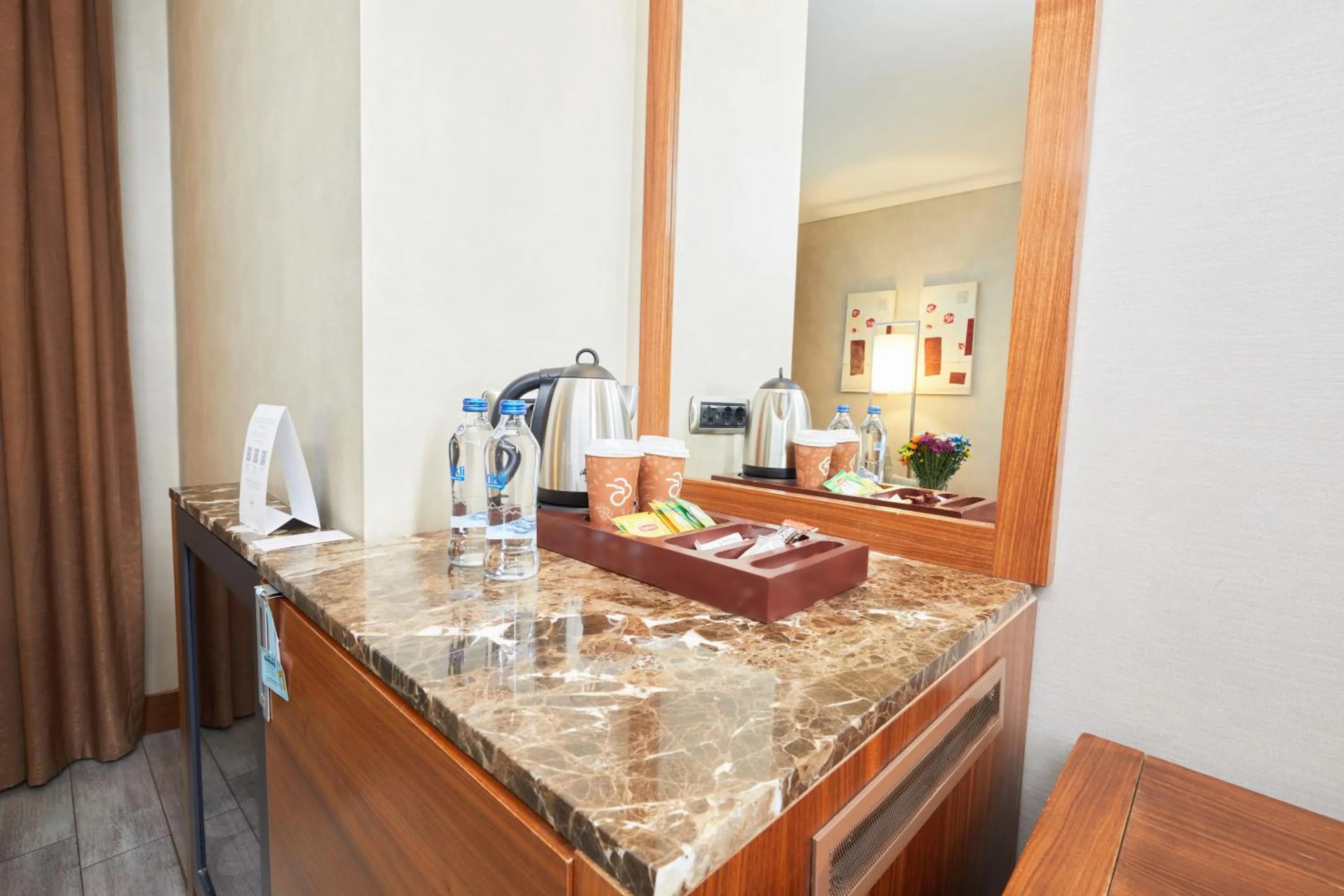 Coffee/tea facilities in Dedeman Konya Hotel Convention Center