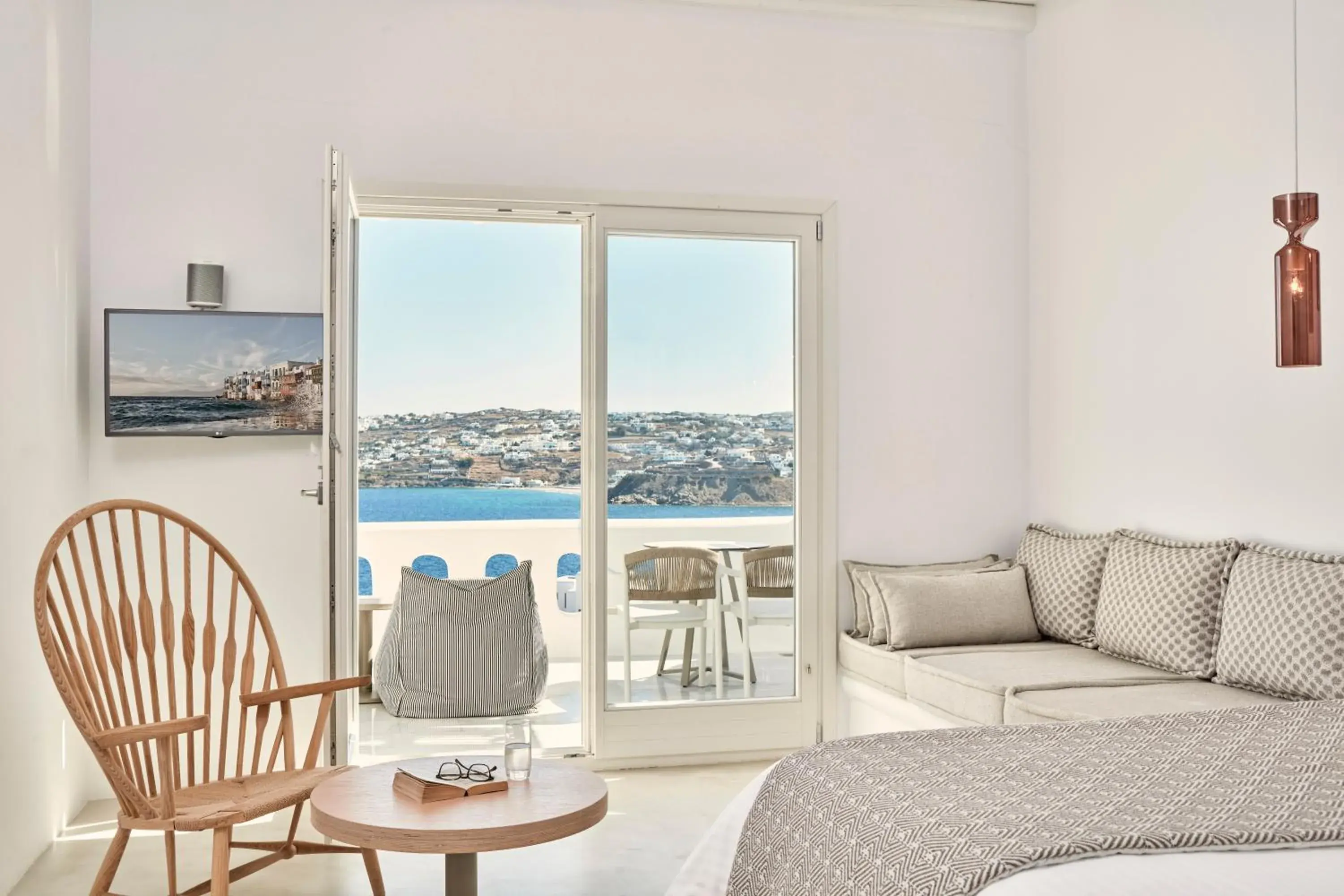 Bed in Mykonos No5 Luxury Suites & Villas Bed in Mykonos No5 Luxury Suites & Villas