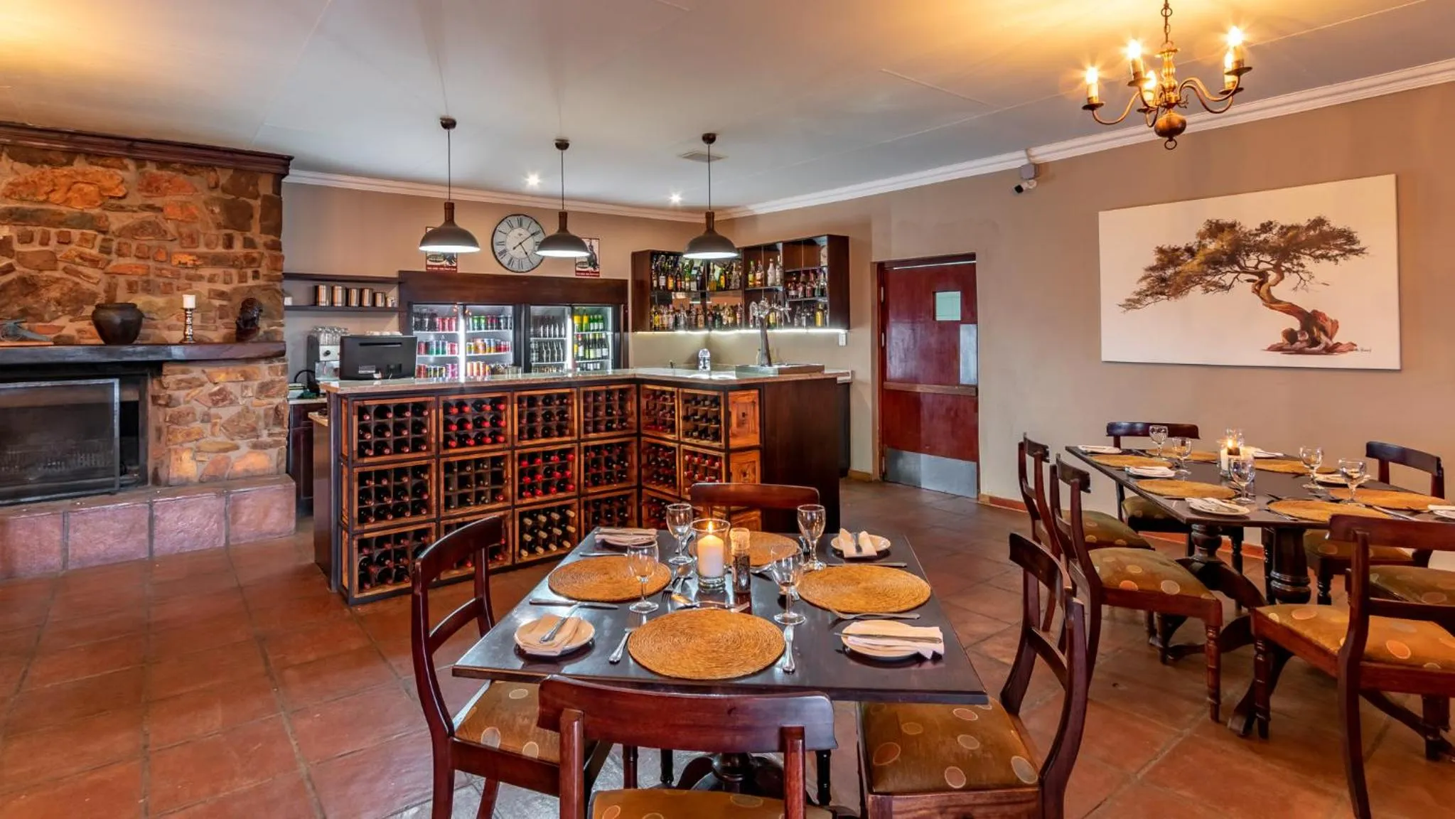 Restaurant/places to eat in Misty Mountain