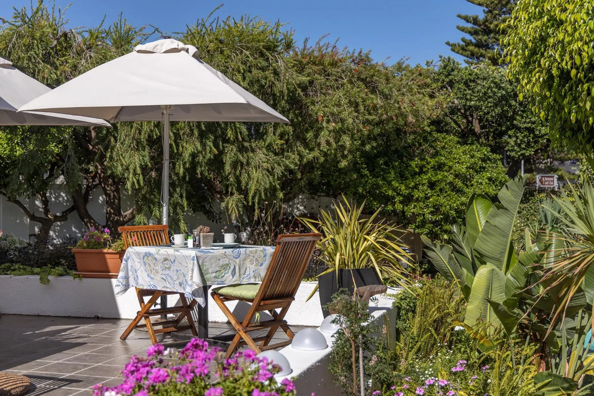 Breakfast in Walker Bay Manor Mansion PTY