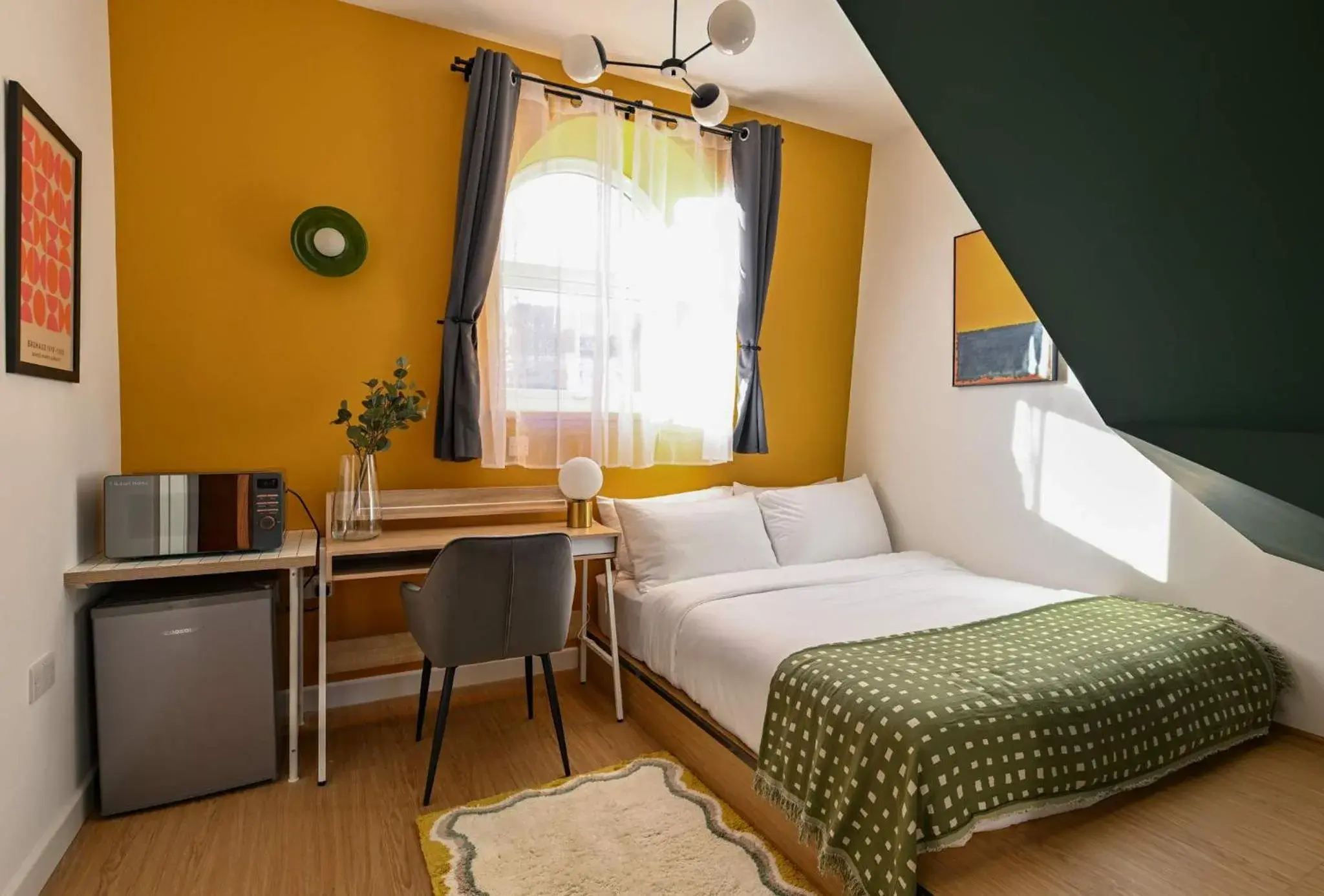 Spacious Ensuite Bedroom Close to Angel & Shoreditch Spacious Ensuite Bedroom Close to Angel & Shoreditch