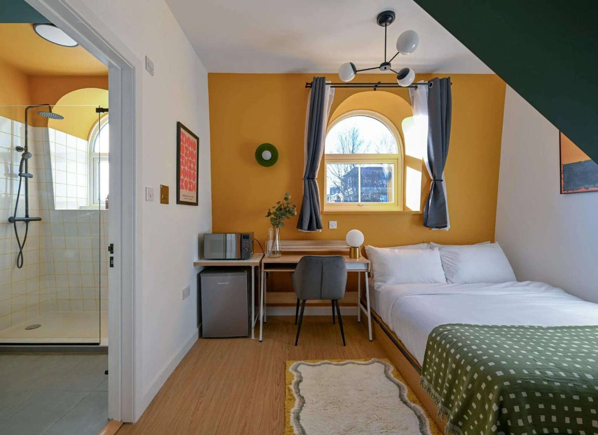 Spacious Ensuite Bedroom Close to Angel & Shoreditch