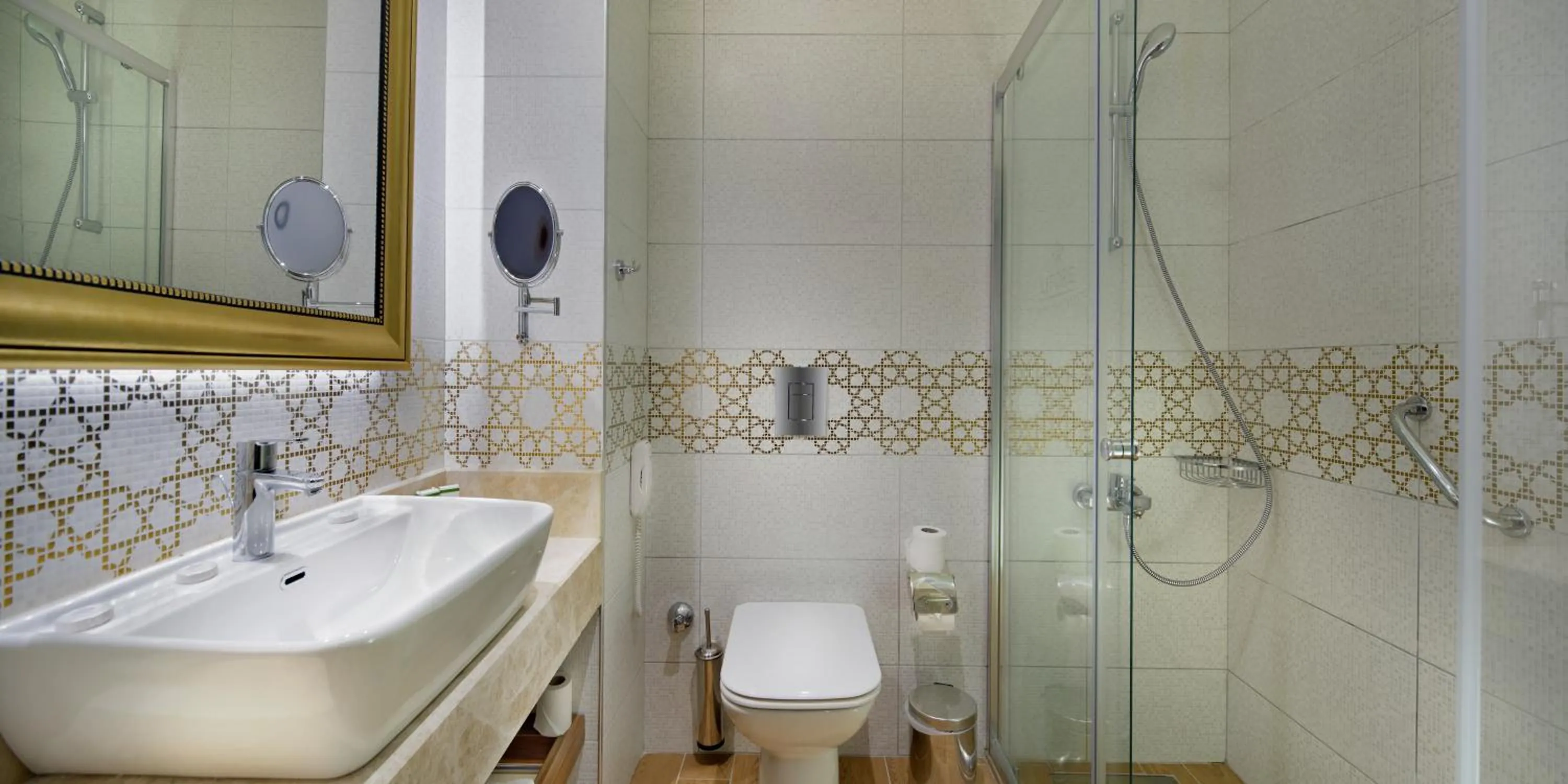 Shower in Litore Resort Hotel & Spa - Ultra All Inclusive