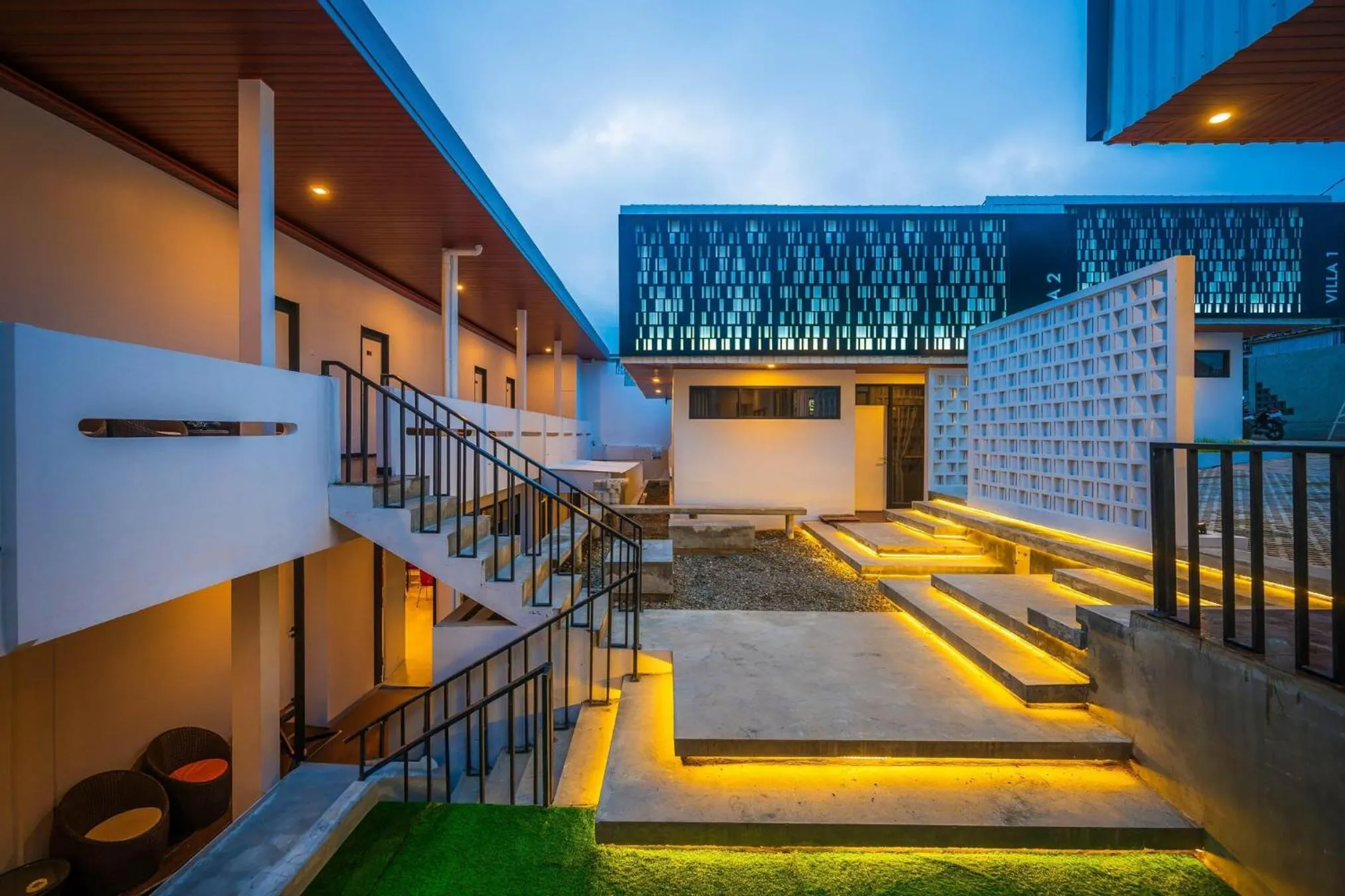 Seating area in Elge Hotel and Villa Sarangan