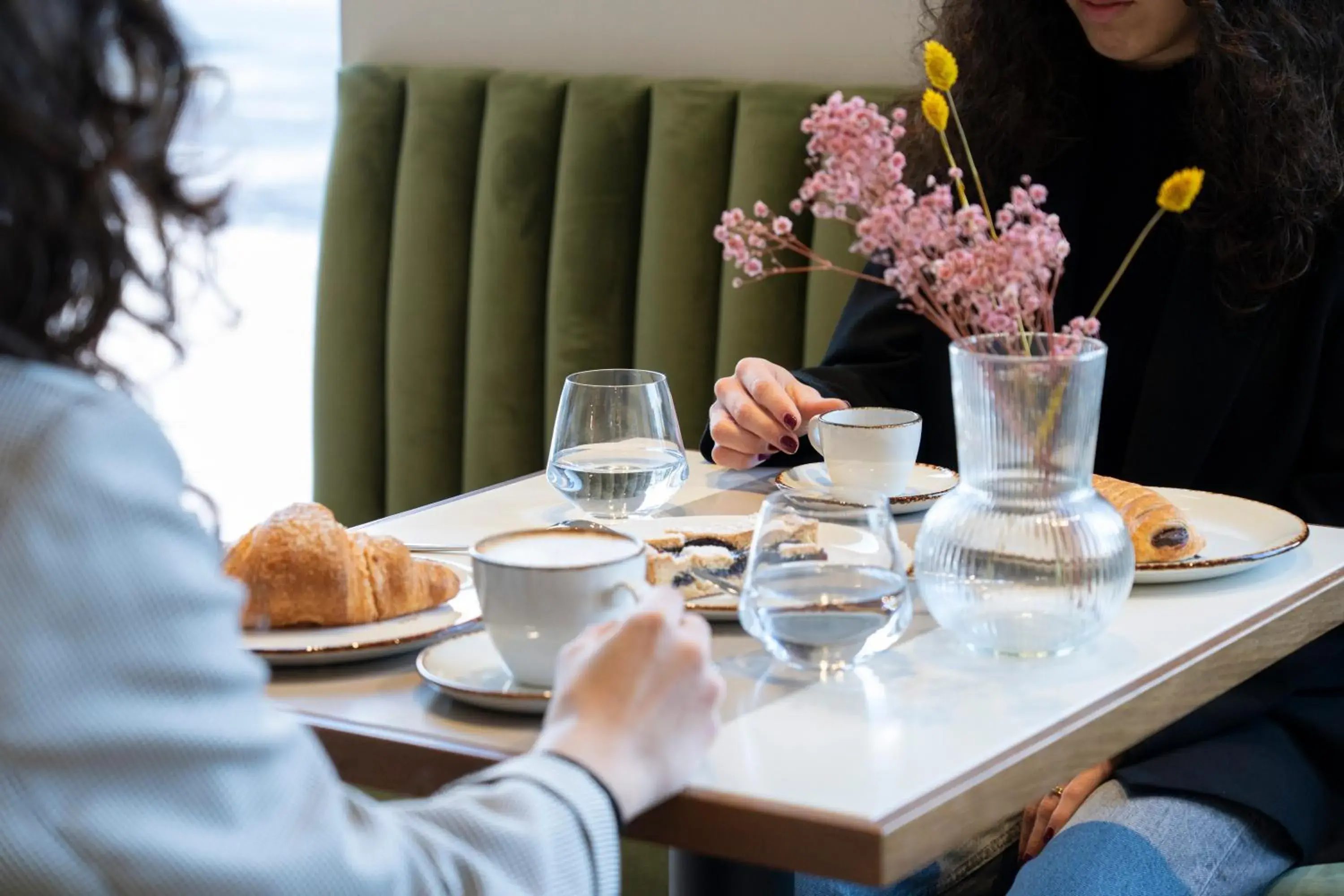 Restaurant/places to eat in BISCARDI Hotel Restaurant/places to eat in BISCARDI Hotel