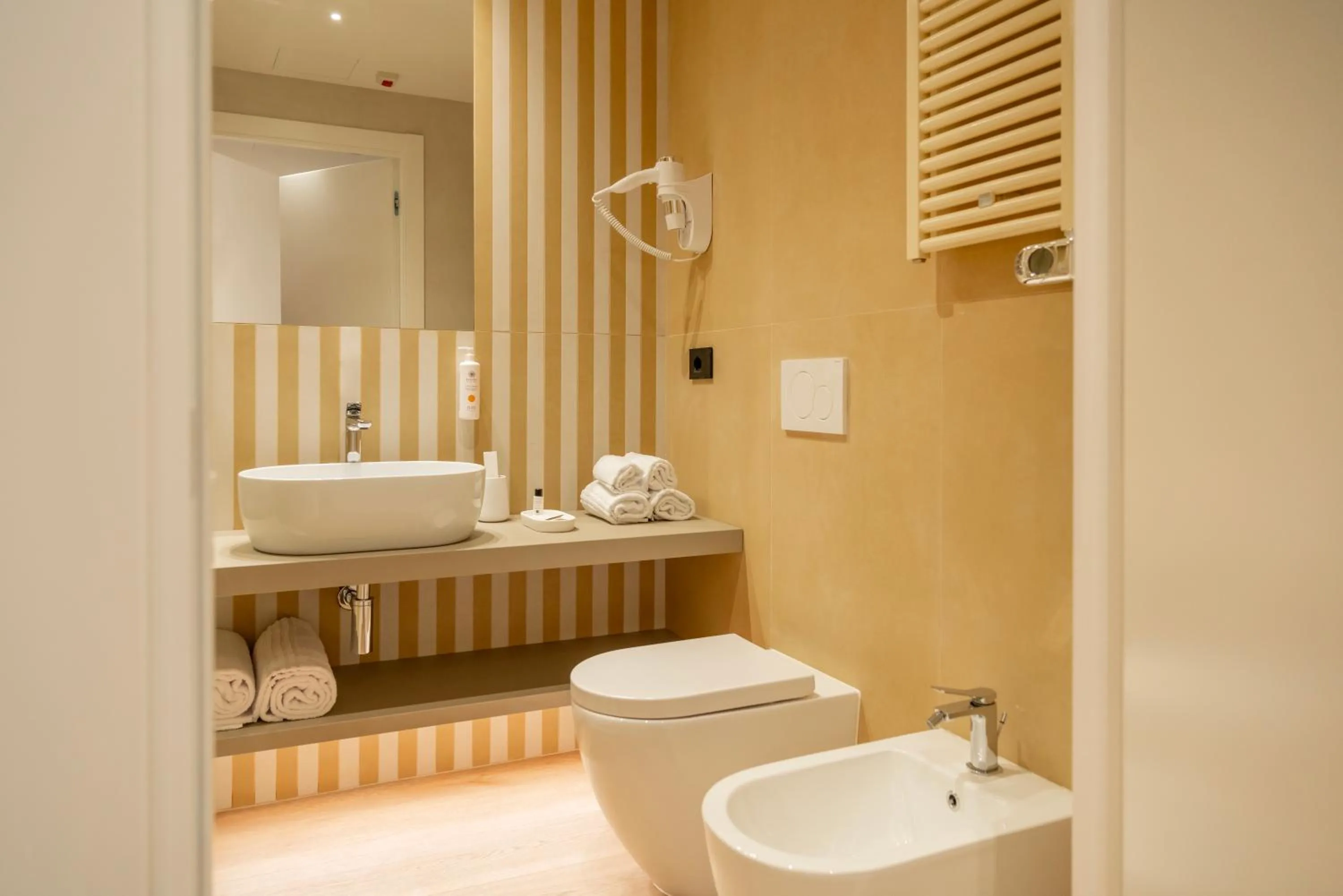 Shower in BISCARDI Hotel