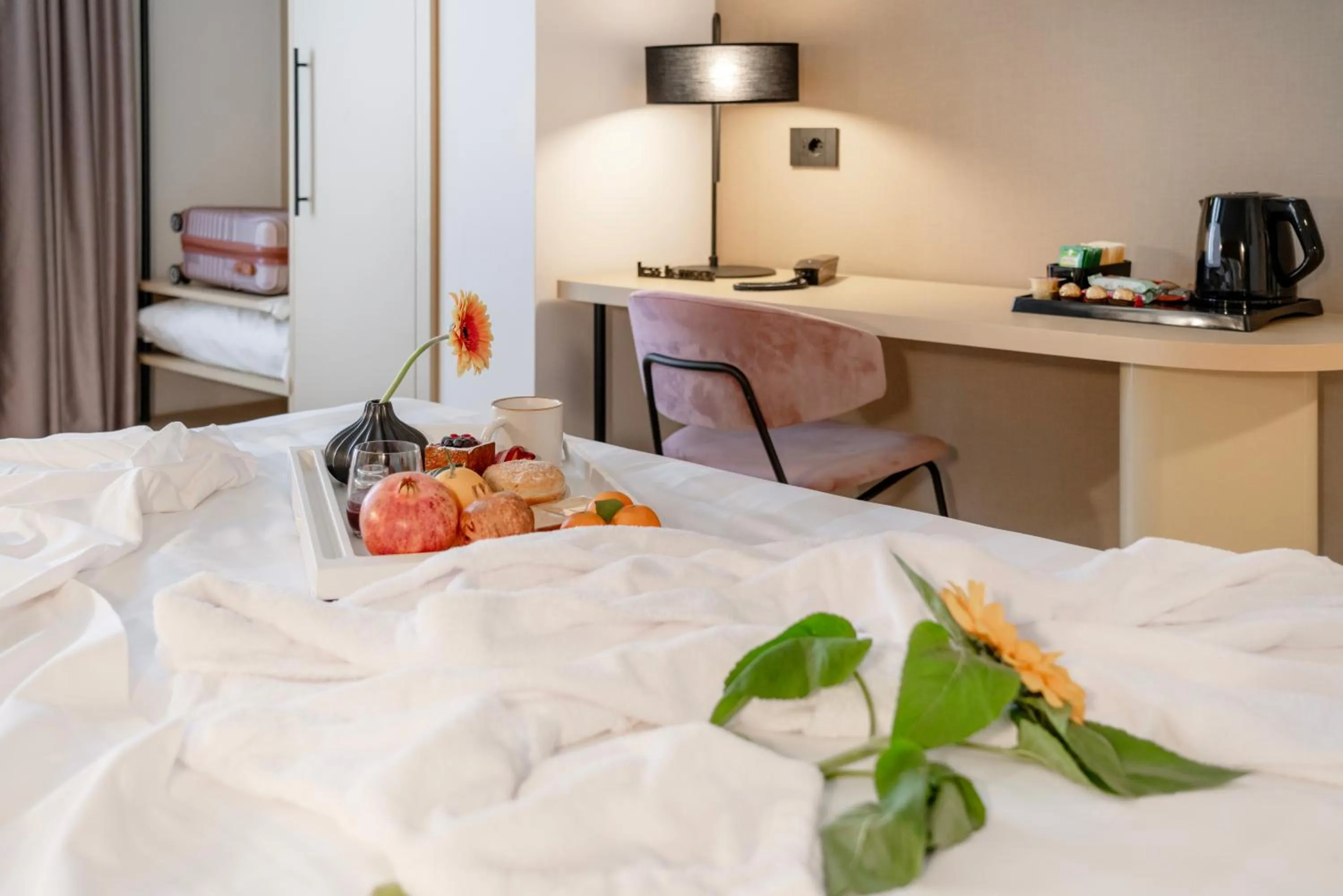 Bed in BISCARDI Hotel