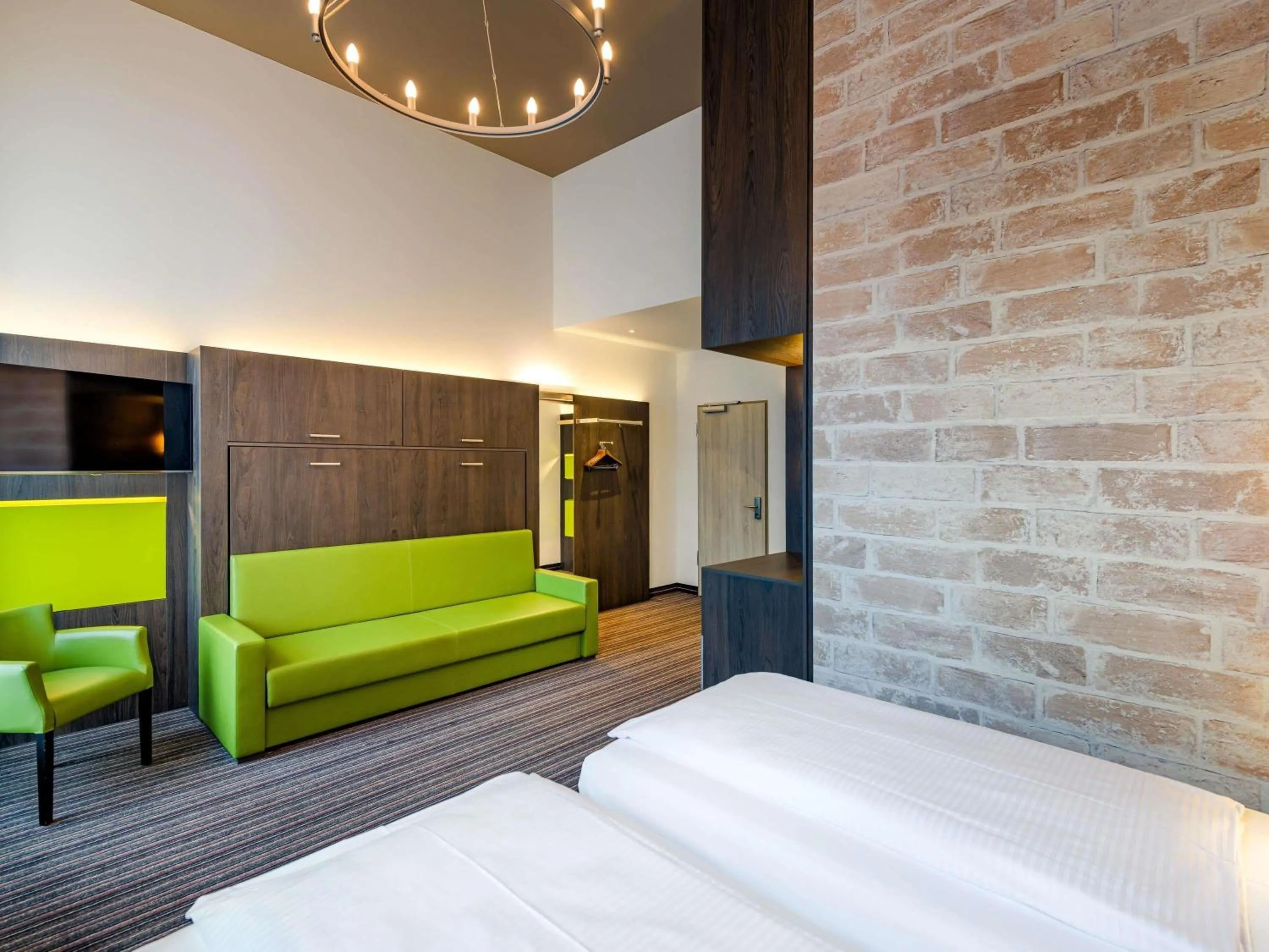 Bedroom, Bed in Ibis Styles Trier