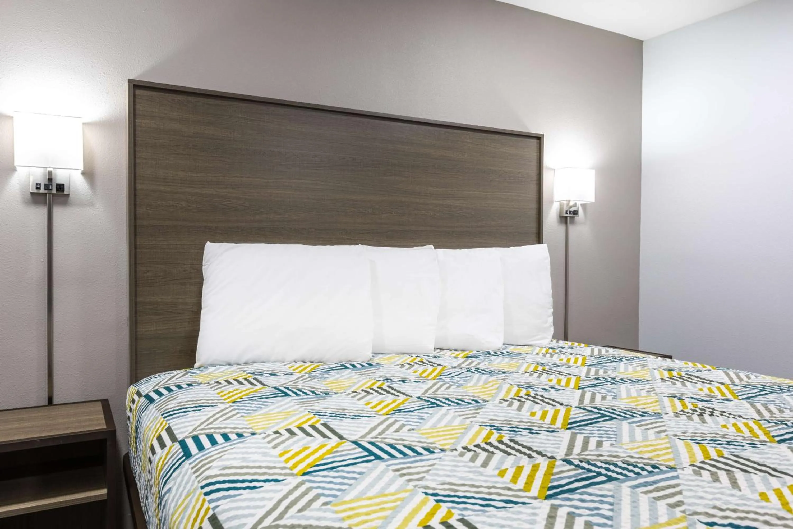 Bedroom, Bed in Studio 6 Hickory NC