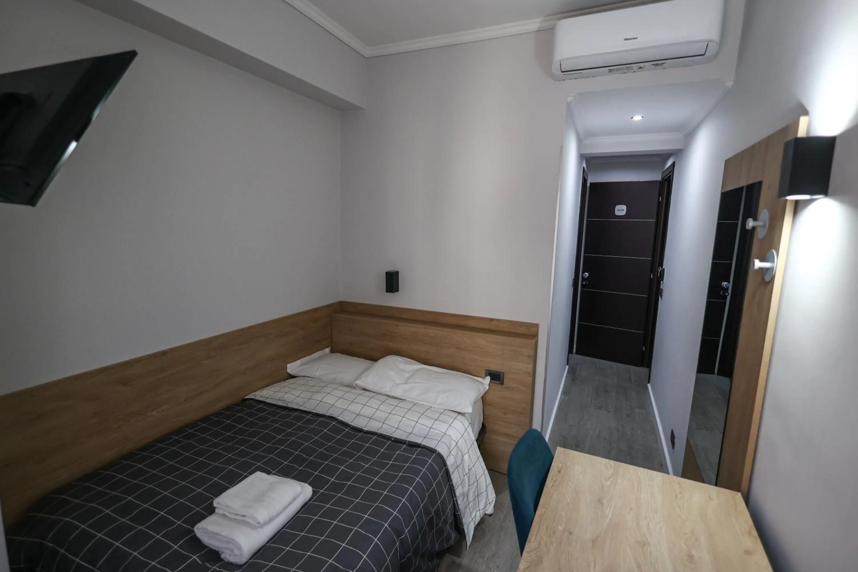 TV and multimedia, Bed in Seven Kings Relais