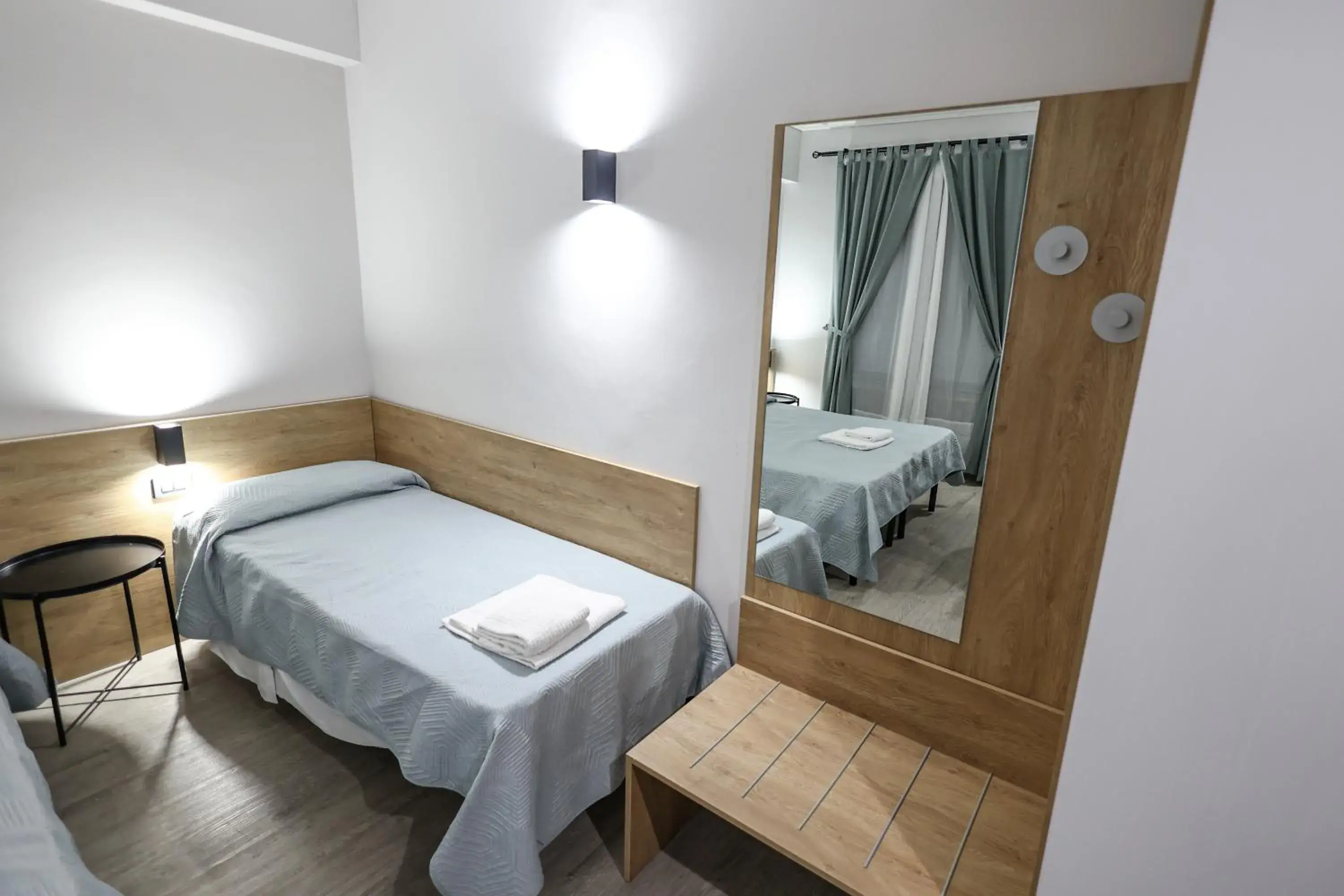 Triple Room in Seven Kings Relais Triple Room in Seven Kings Relais