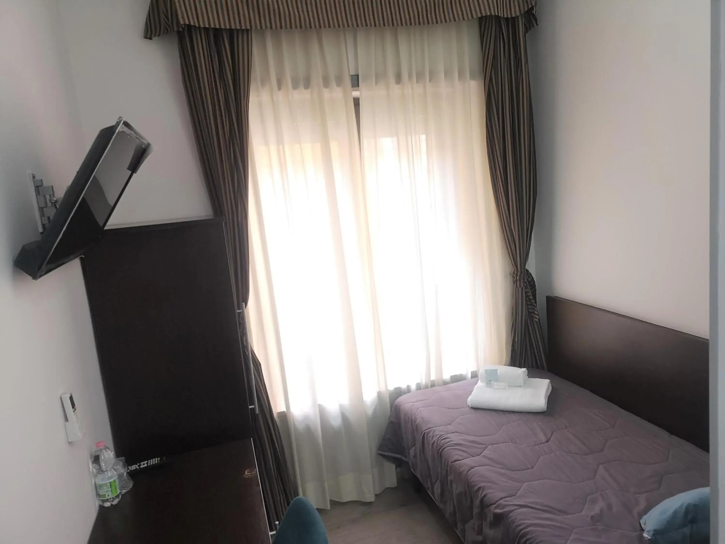 Photo of the whole room in Seven Kings Relais Photo of the whole room in Seven Kings Relais