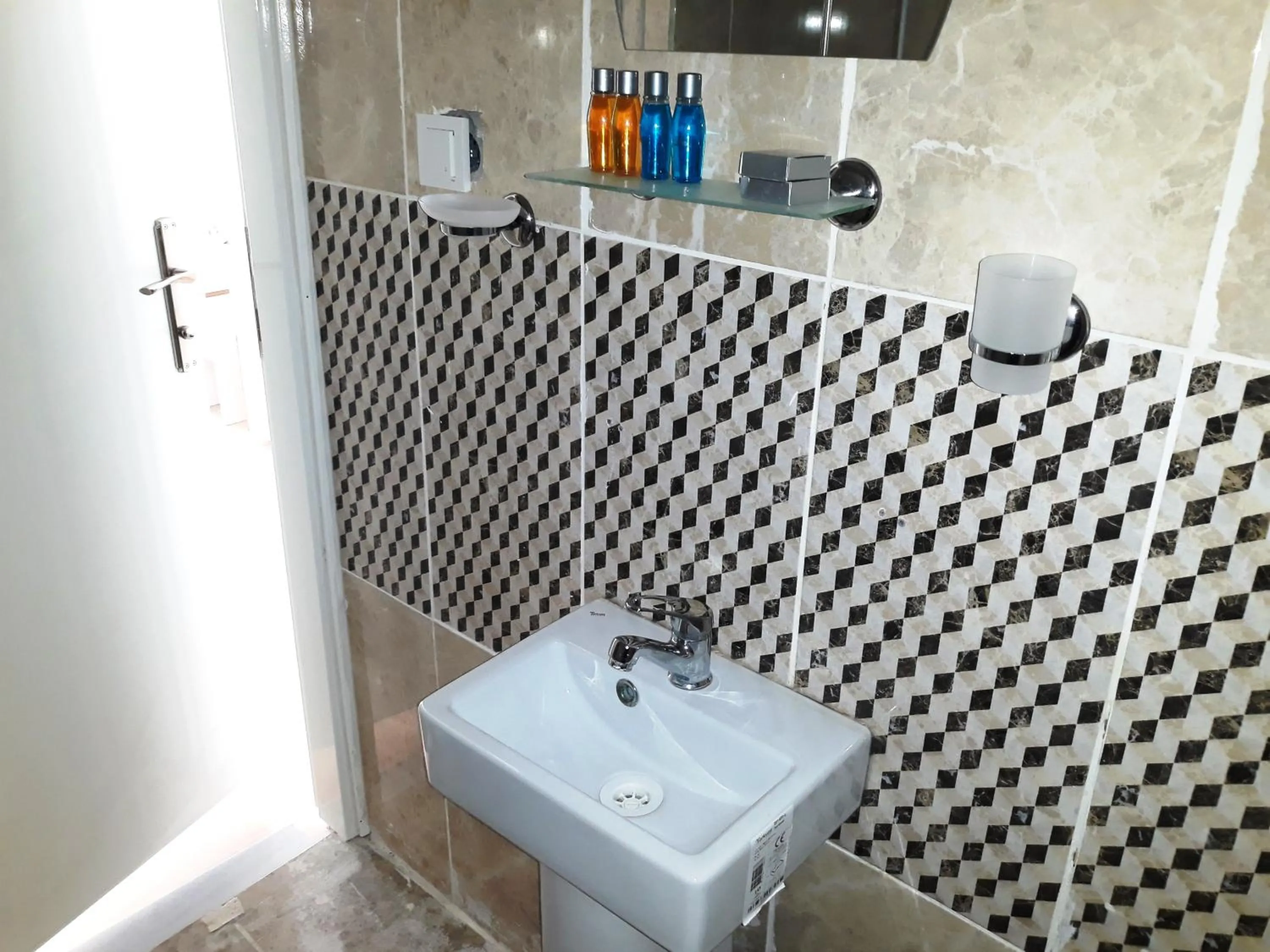 Bathroom in Dilmac Hotel