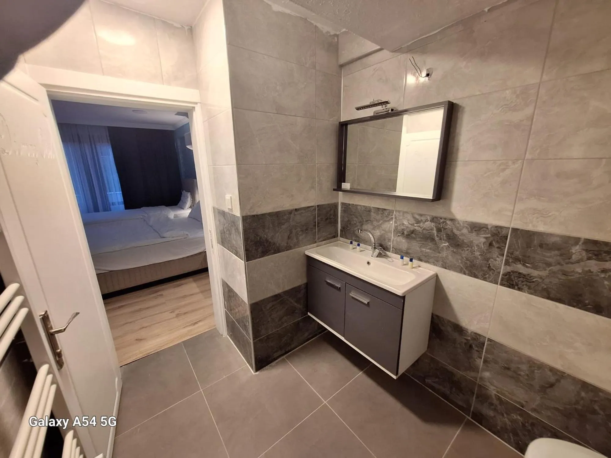 Toilet in Dilmac Hotel