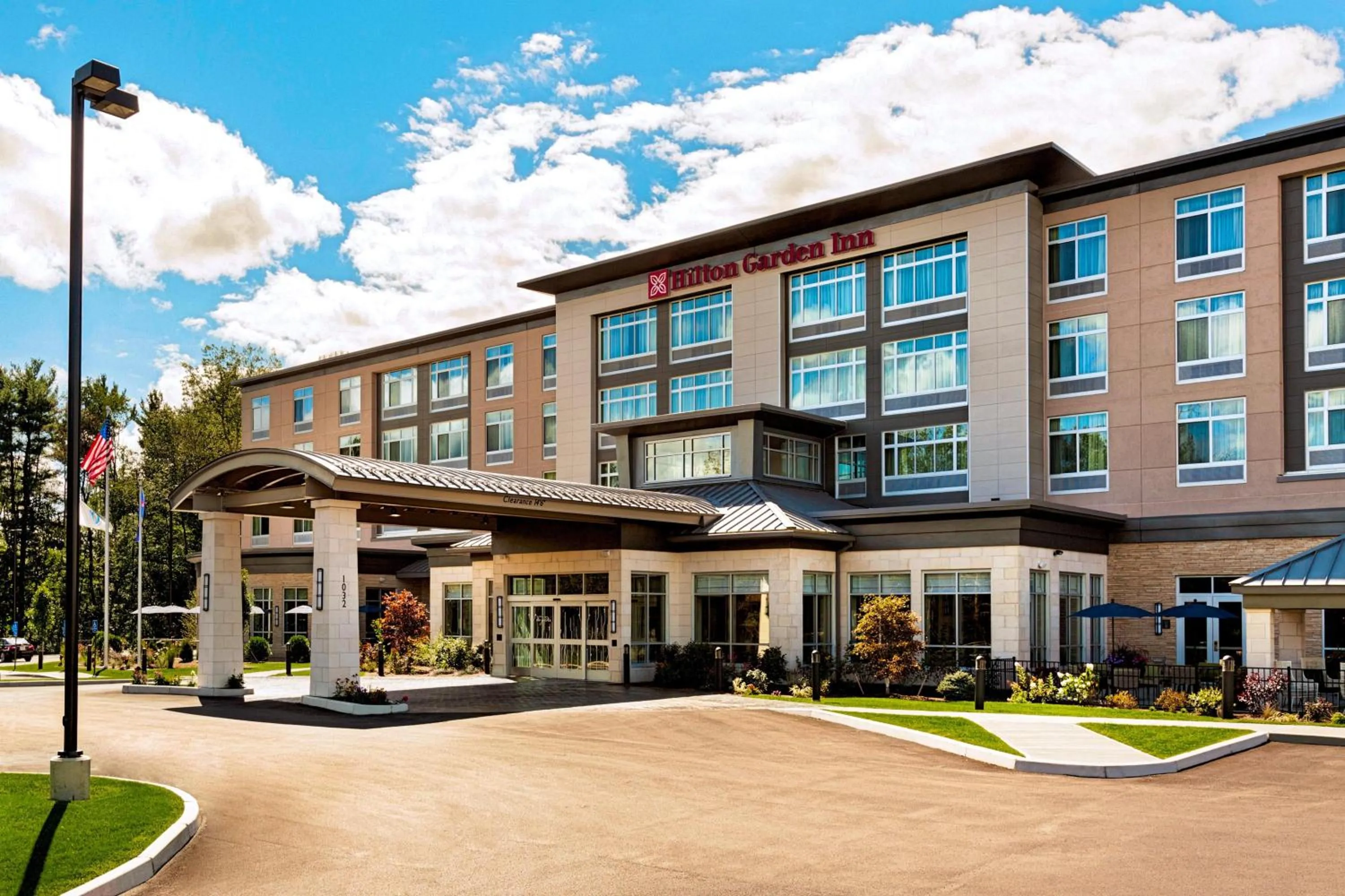 Property building in Hilton Garden Inn Lenox Pittsfield