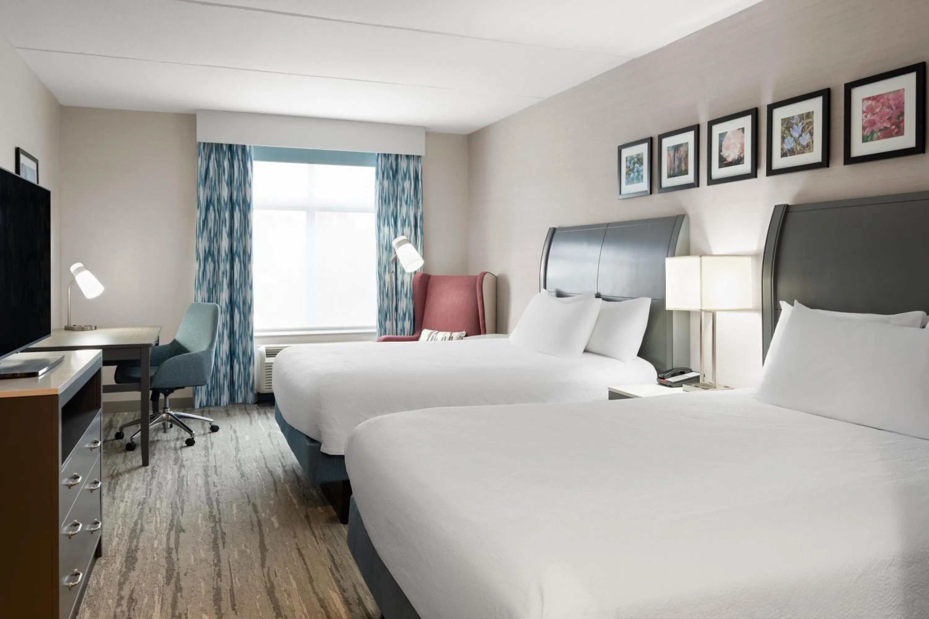 Bed in Hilton Garden Inn Lenox Pittsfield