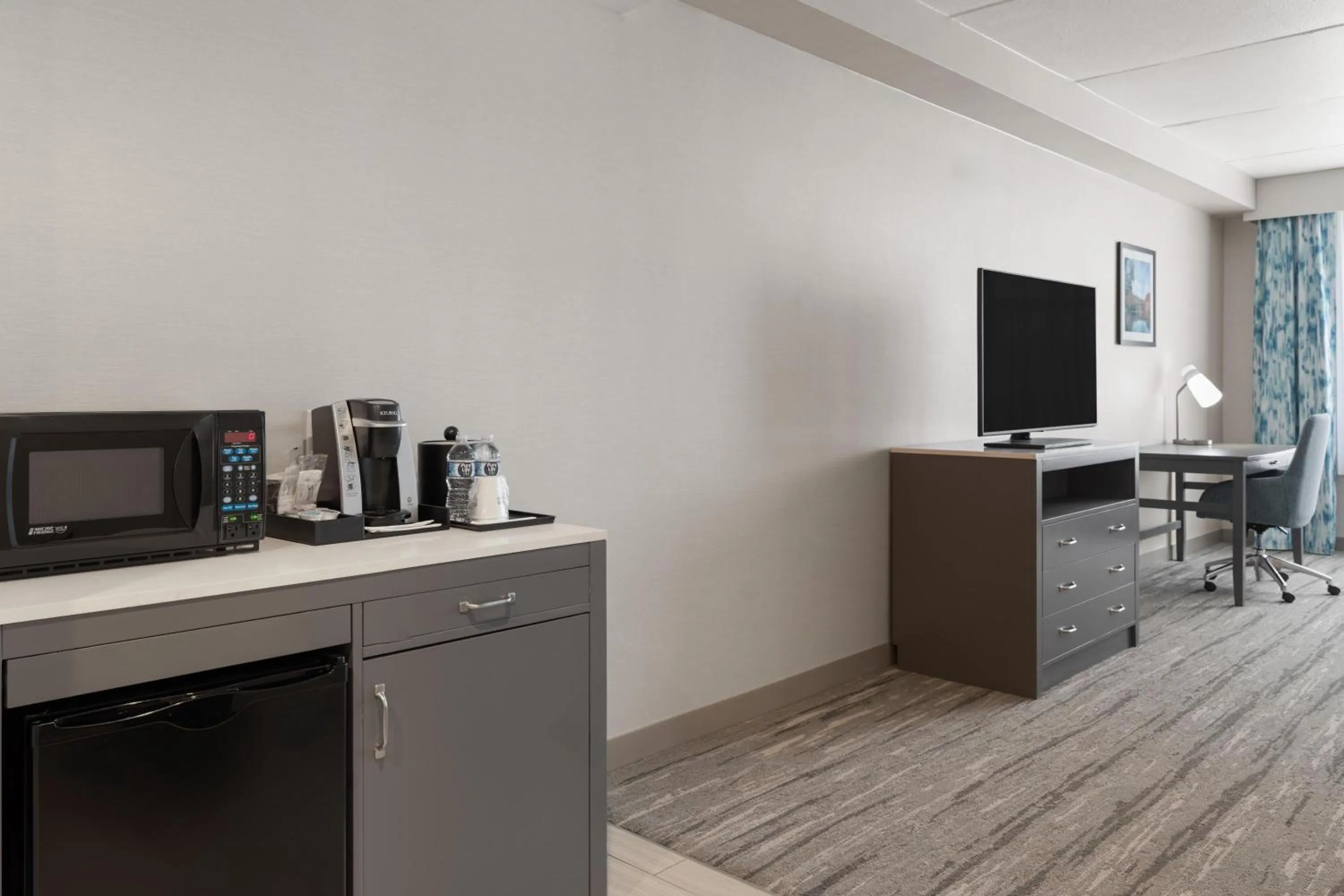 Bedroom in Hilton Garden Inn Lenox Pittsfield