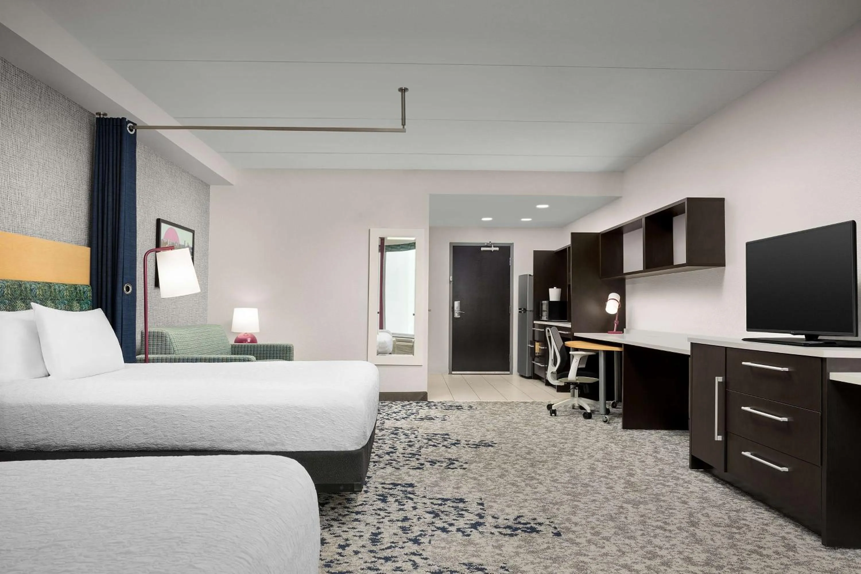 Bed in Home2 Suites by Hilton Knoxville West