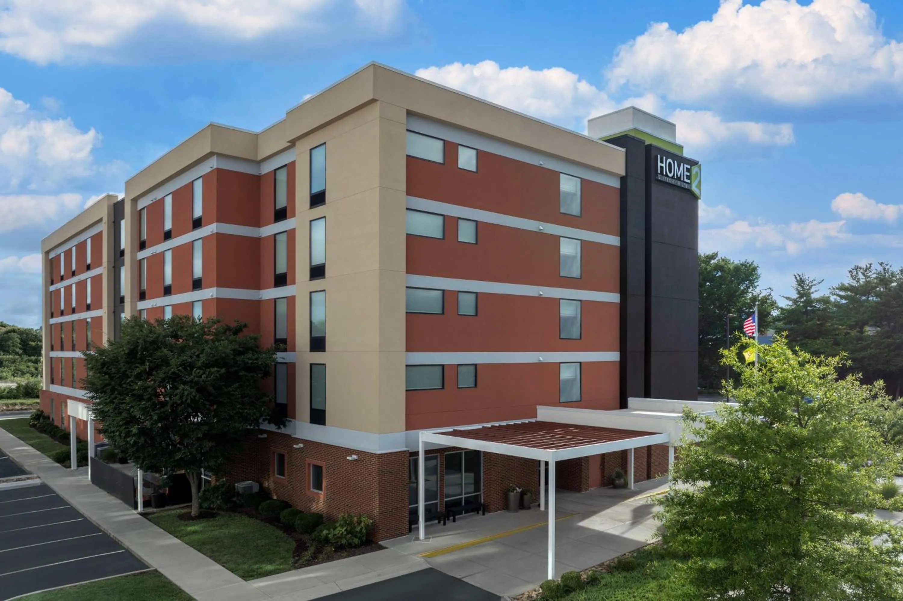 Property building in Home2 Suites by Hilton Knoxville West