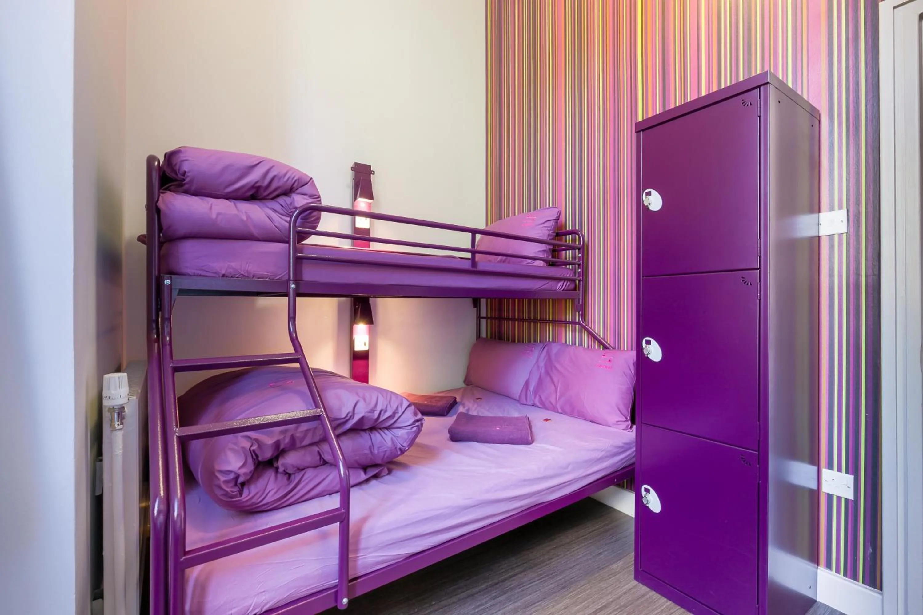 Bed in Safestay London Kensington Holland Park