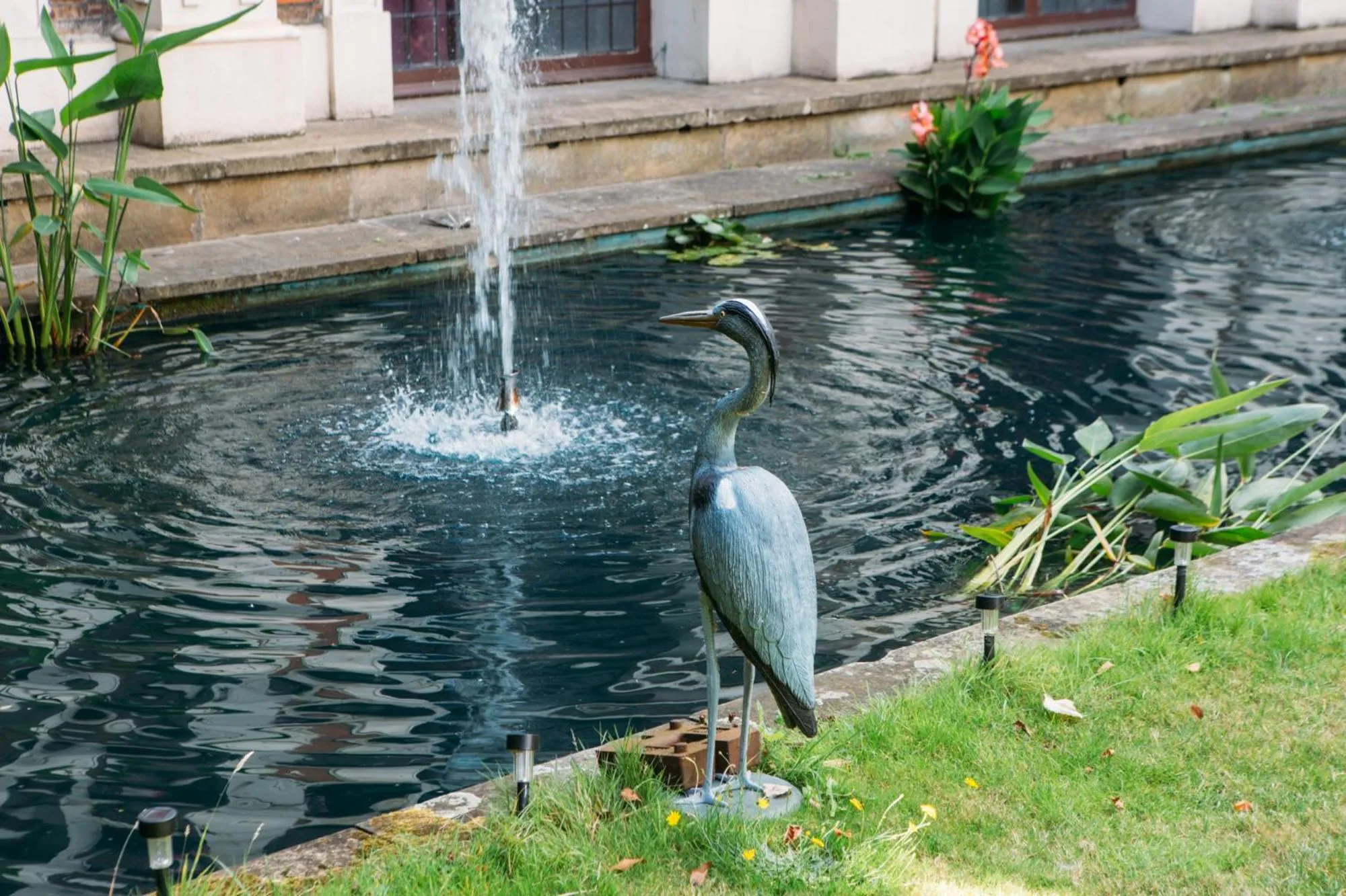 Garden in Safestay London Kensington Holland Park