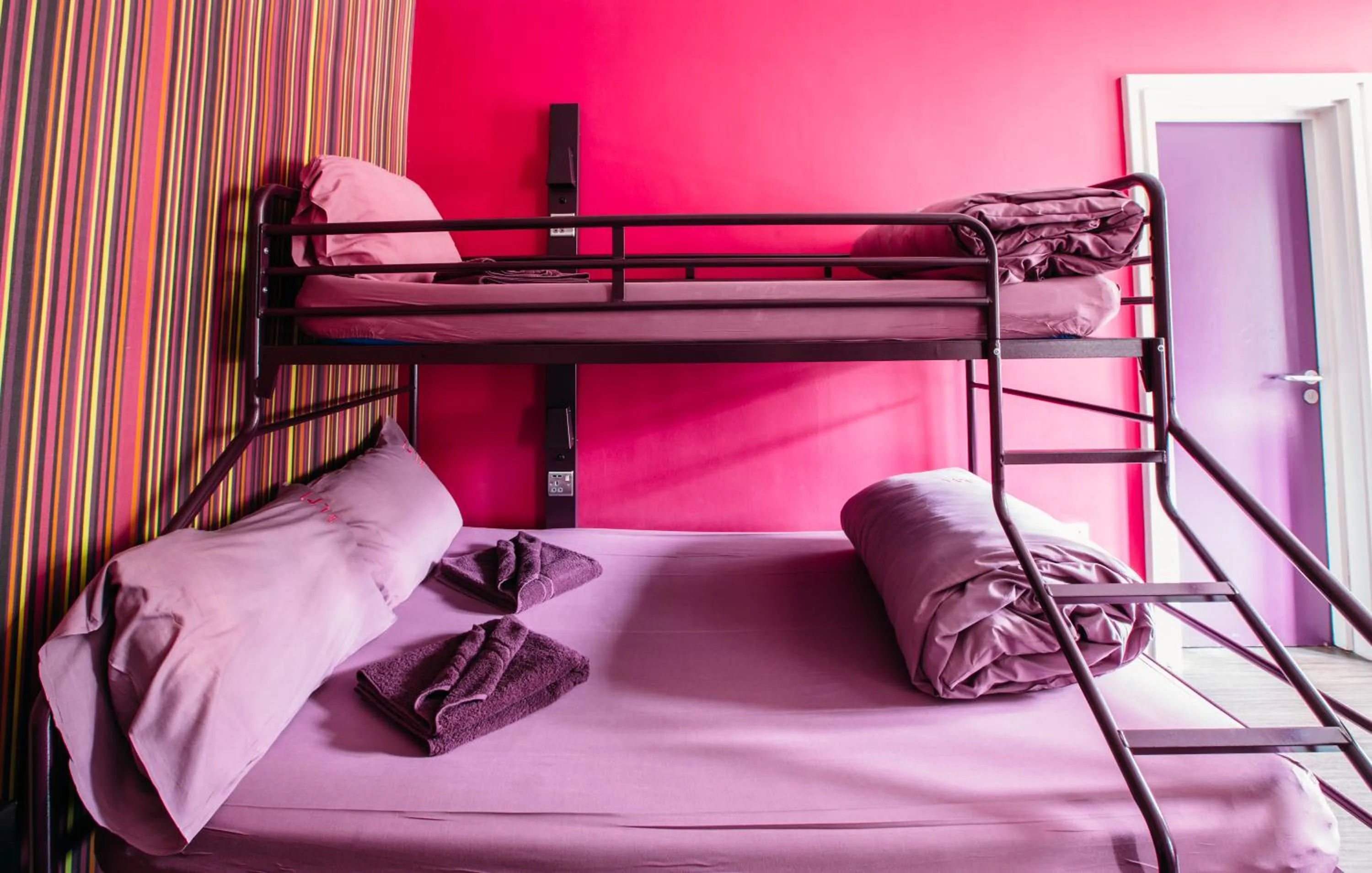 bunk bed, Bed in Safestay London Kensington Holland Park