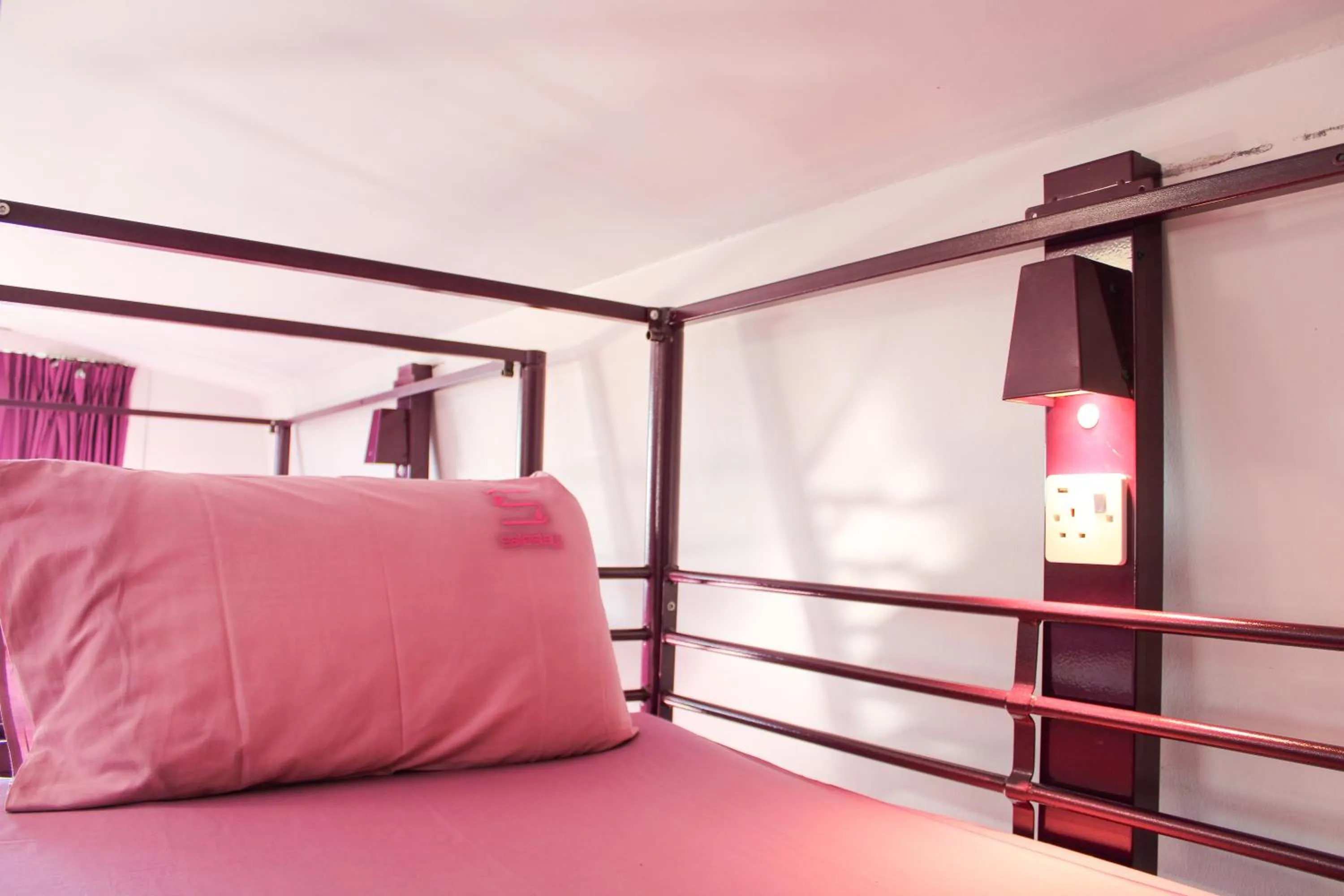 Bed in Safestay London Kensington Holland Park