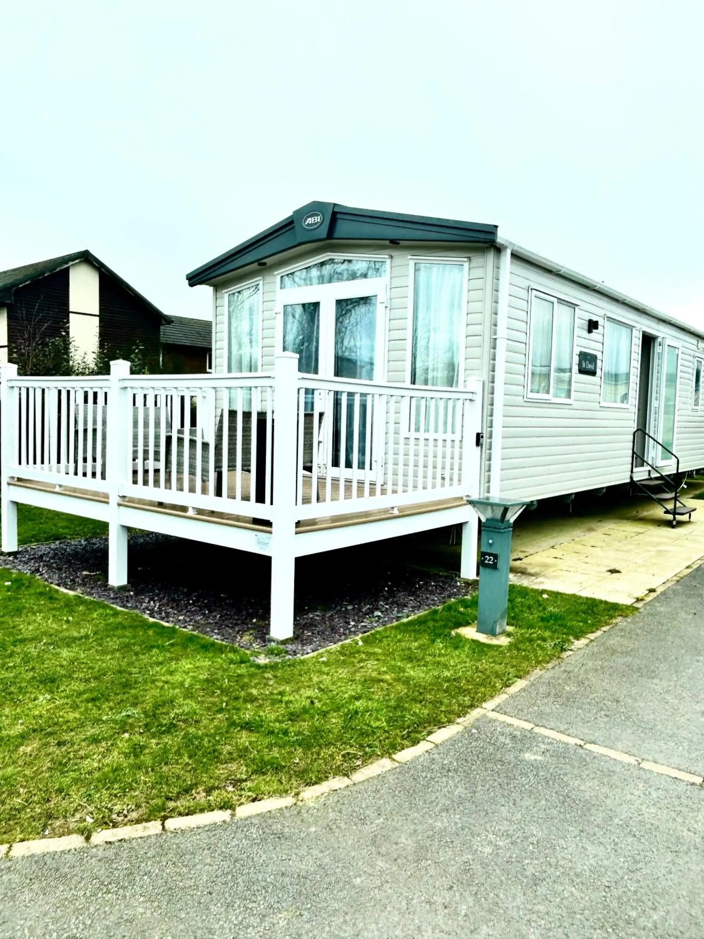 Hafan y Mor Park 3-Bed Caravan Sleeps 8 Pets Ok