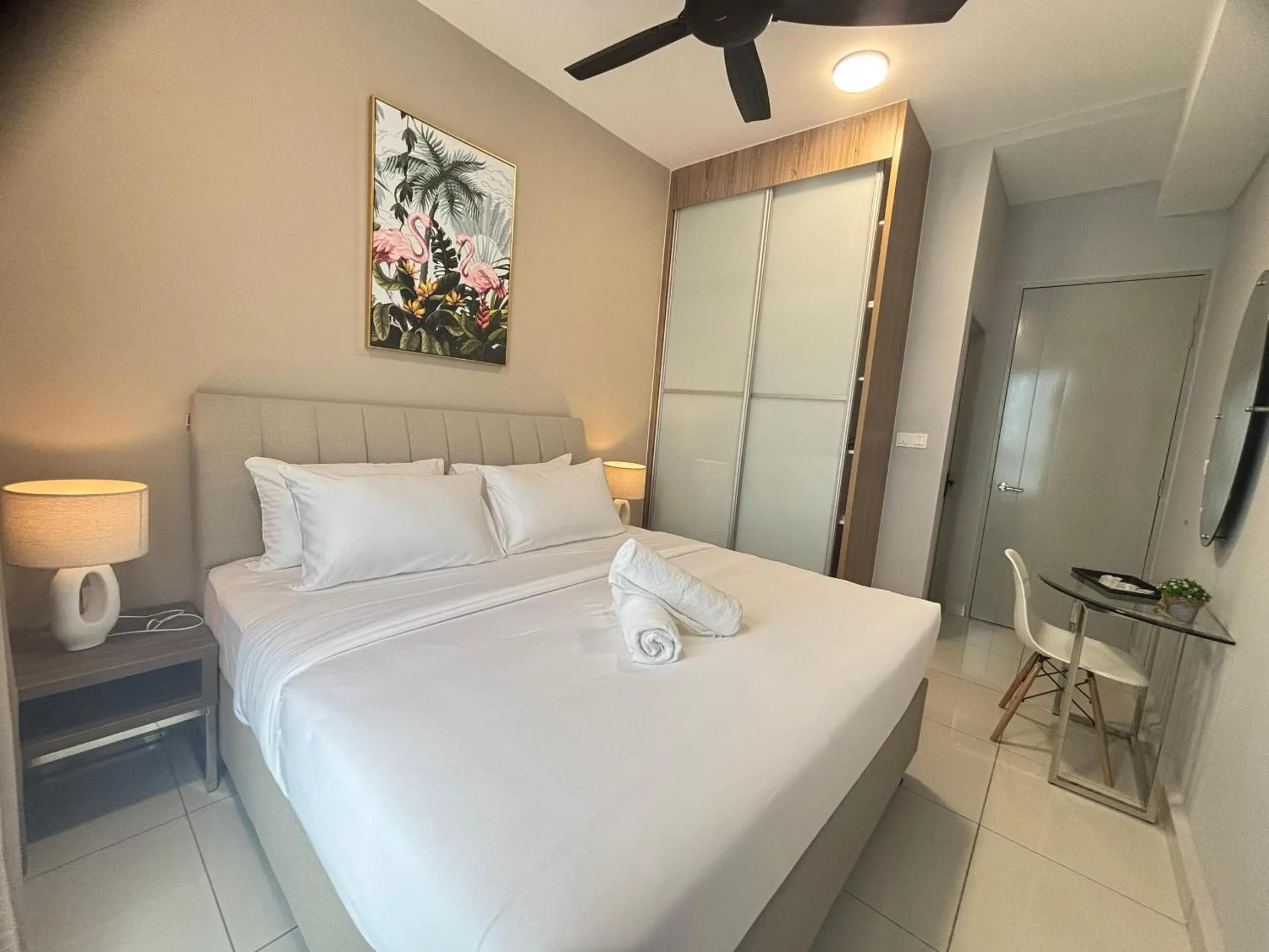 Bedroom, Bed in Wyndham Garden Suites IPOH ICC