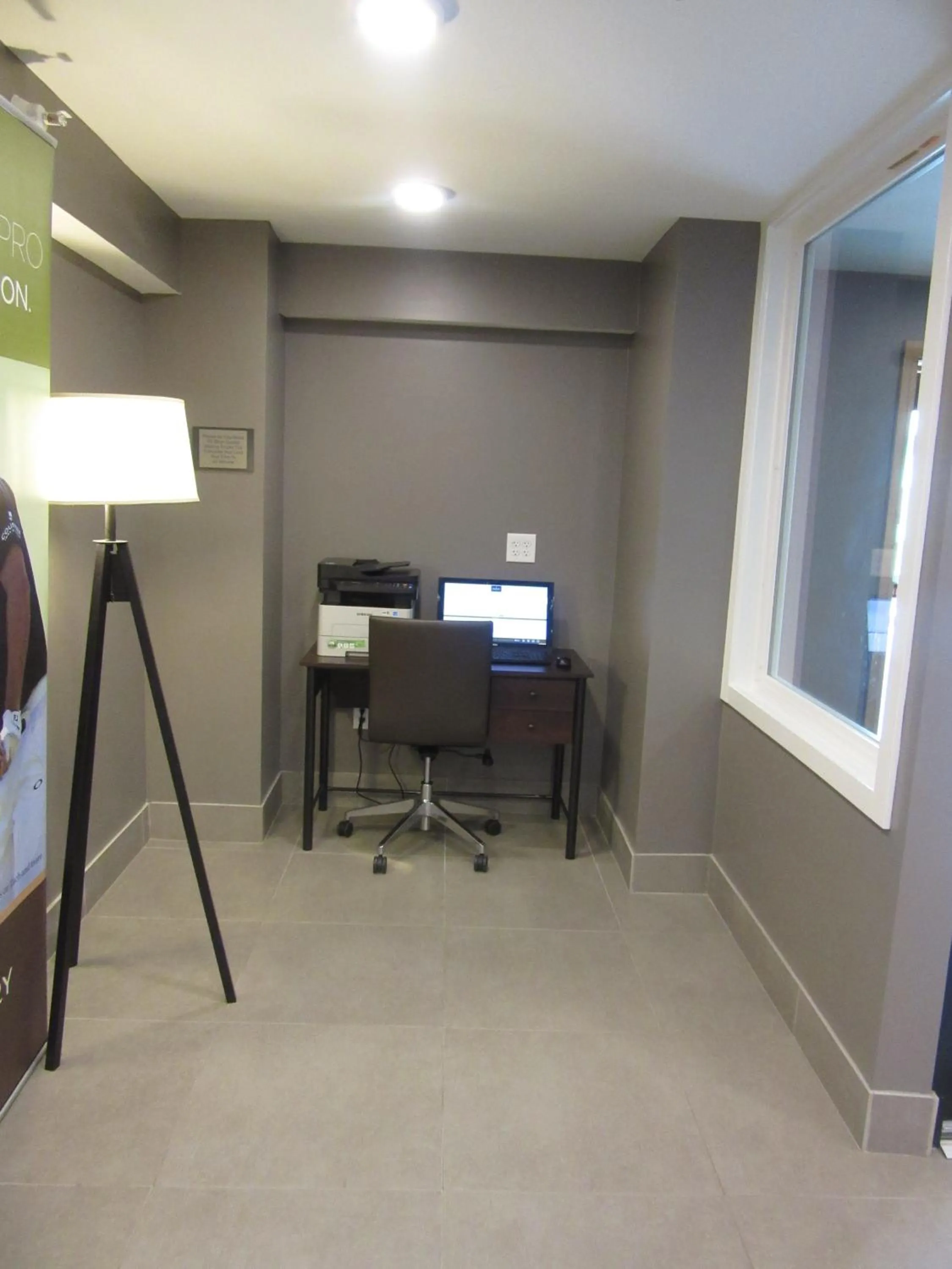 Business facilities in Country Inn & Suites Downtown Convention Center by Radisson, Gatlinburg, TN