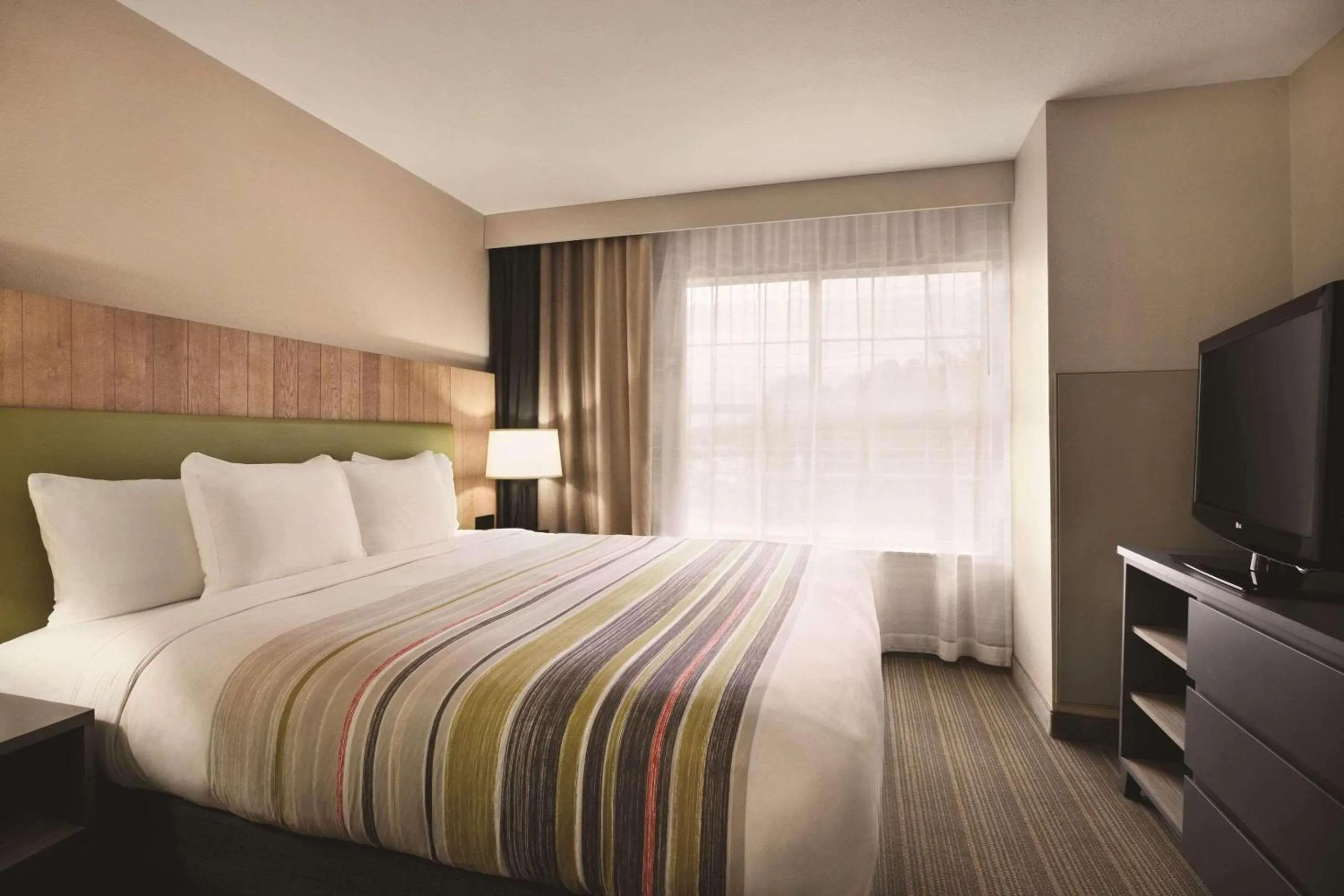 Bedroom, Bed in Country Inn & Suites by Radisson, Newnan, GA