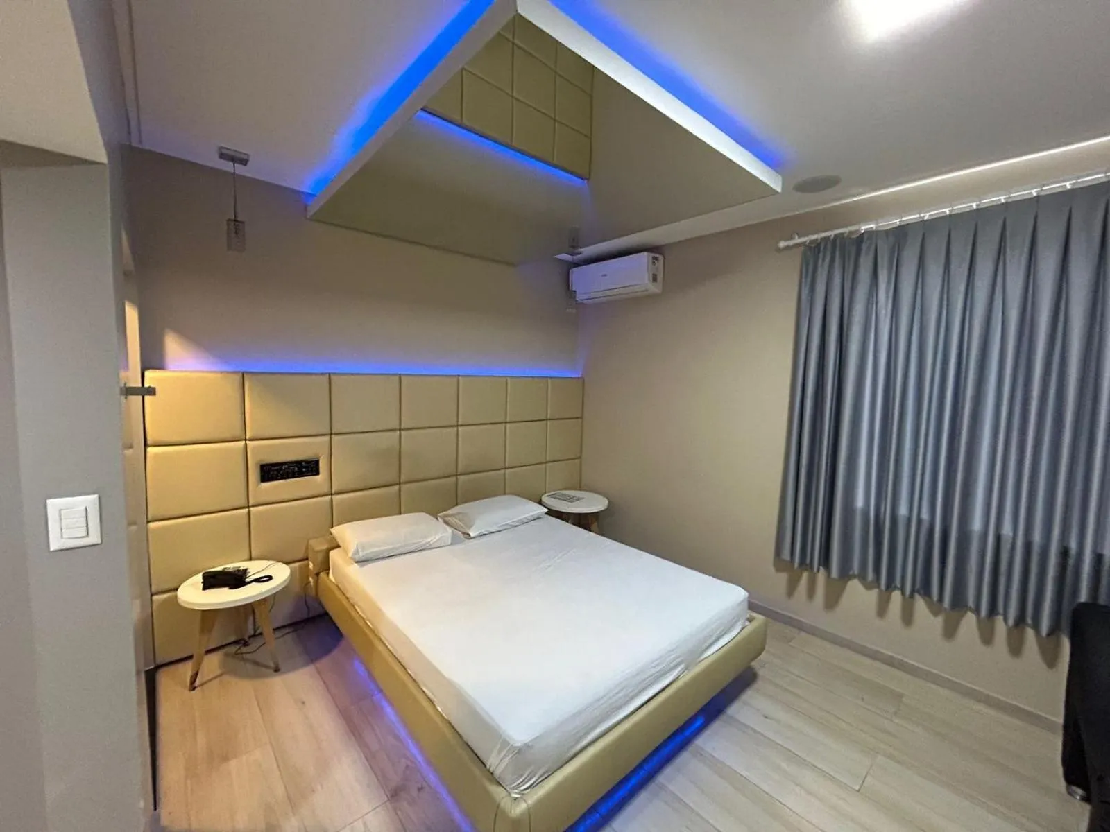 Bed in Motel Ermitage