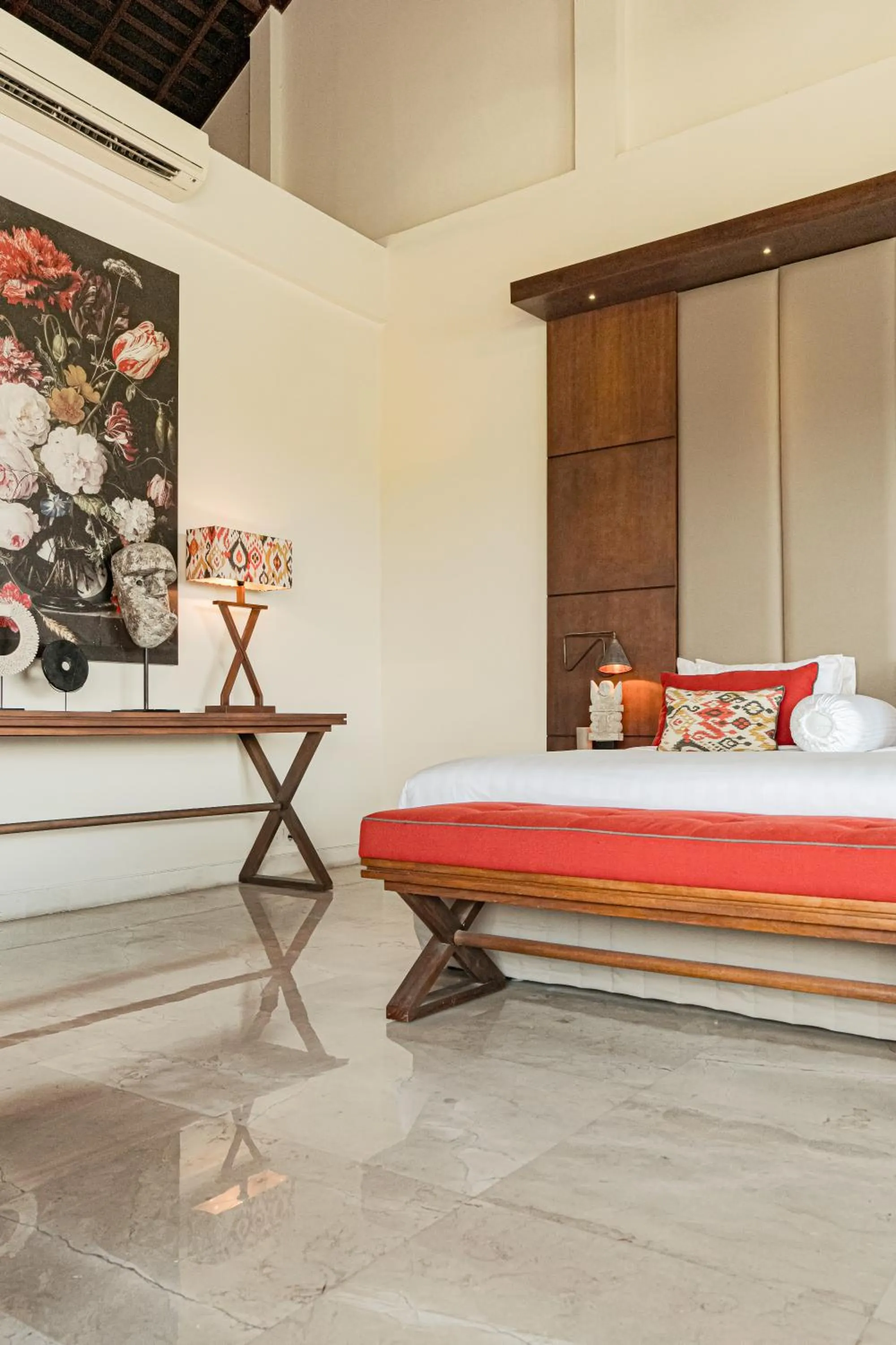 Bed in OMEKAI Cemagi by Nakula