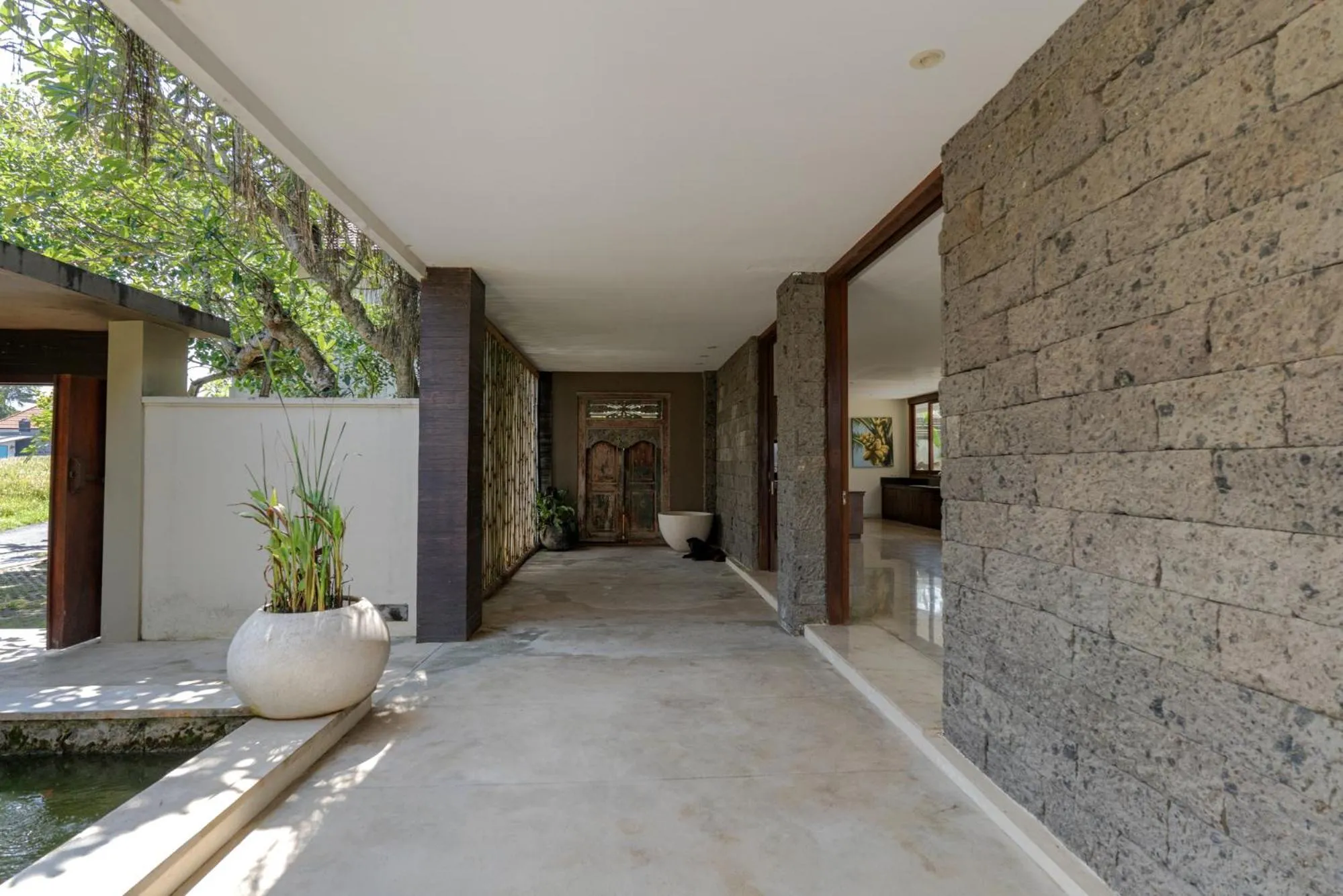 Property building in OMEKAI Cemagi by Nakula