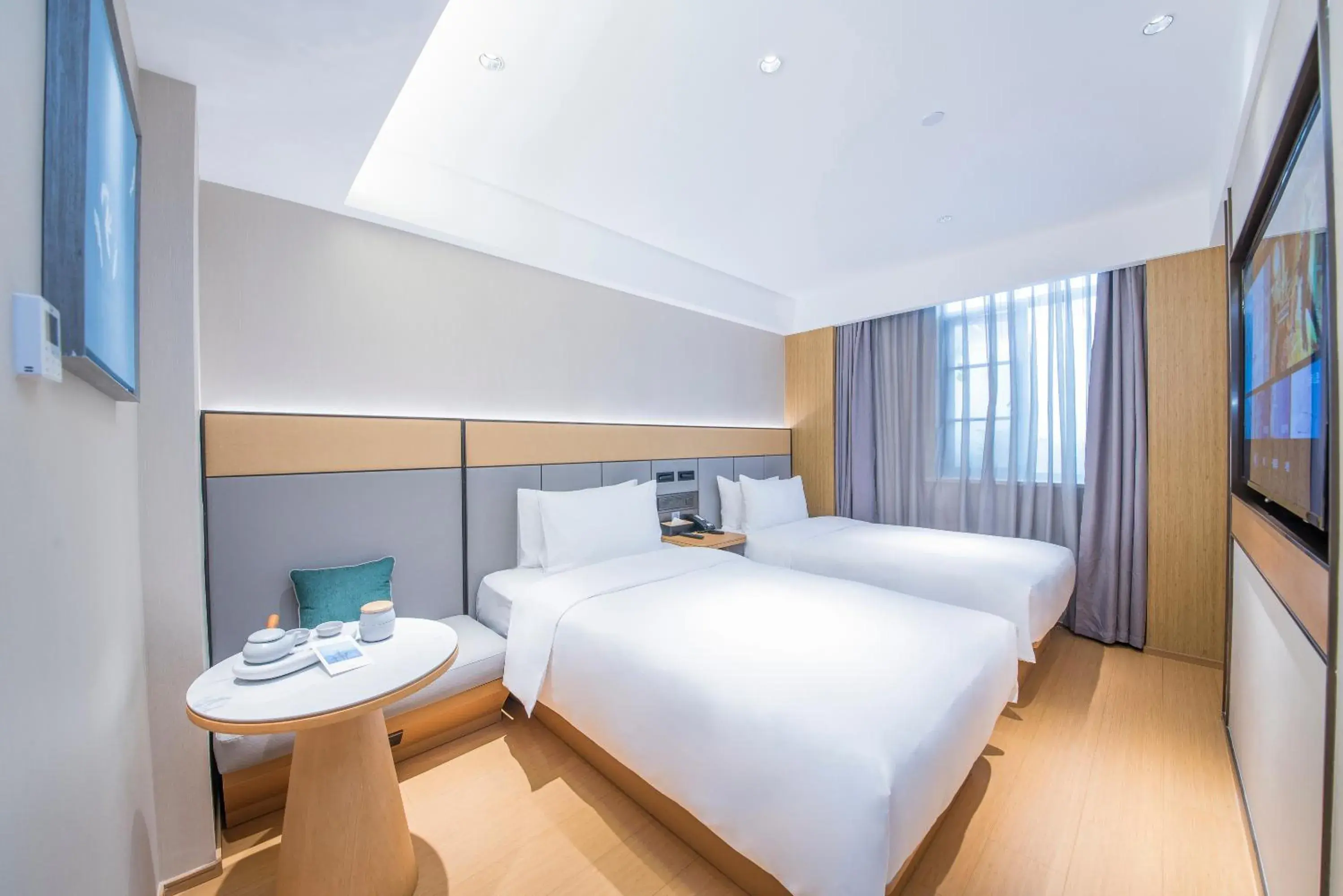 Bed in Ji Hotel - Shanghai Nanjing Road People's Square Bed in Ji Hotel - Shanghai Nanjing Road People's Square