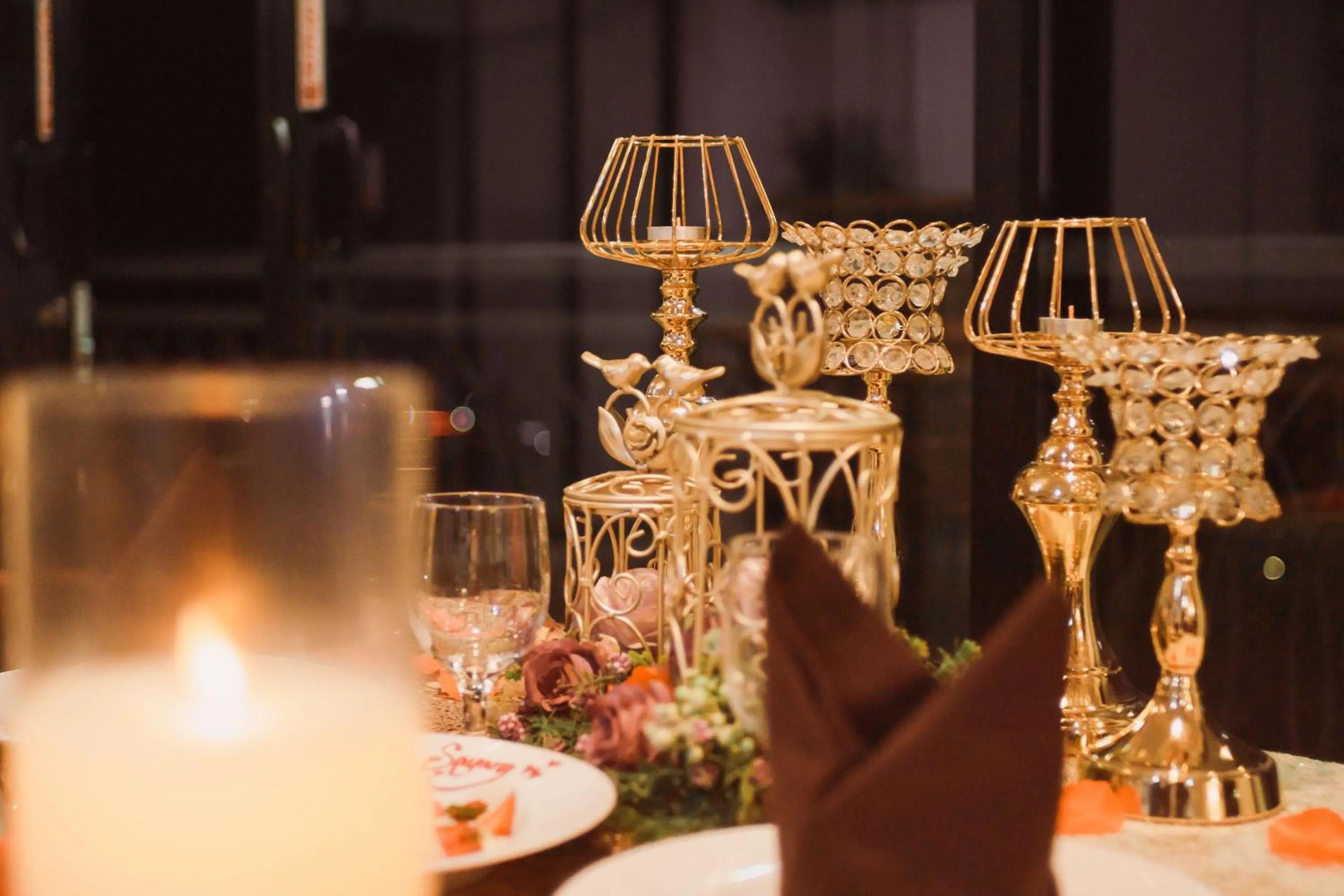 Restaurant/places to eat in Fahira Hotel Syariah Bukittinggi