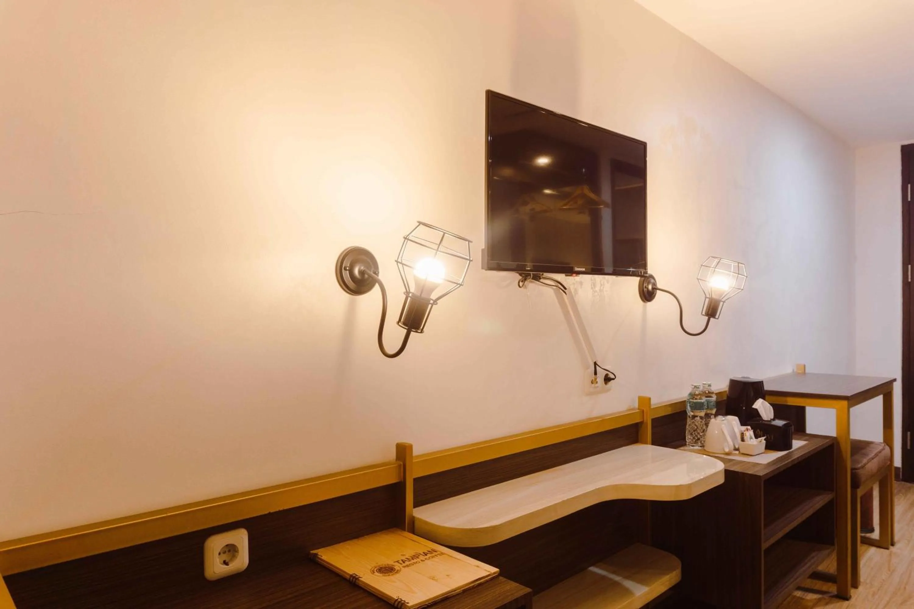 Fahira Hotel Syariah Bukittinggi