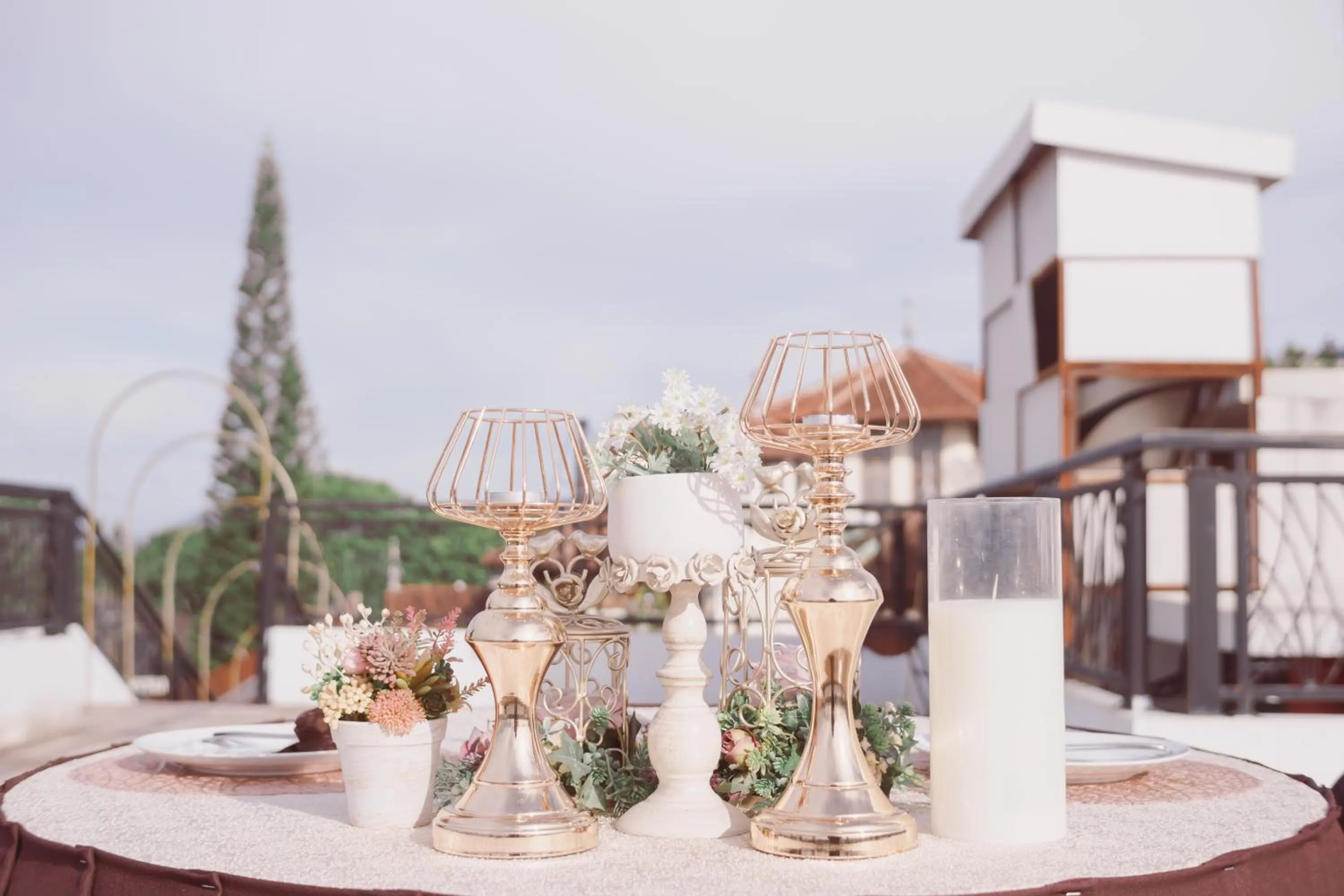 Restaurant/places to eat in Fahira Hotel Syariah Bukittinggi
