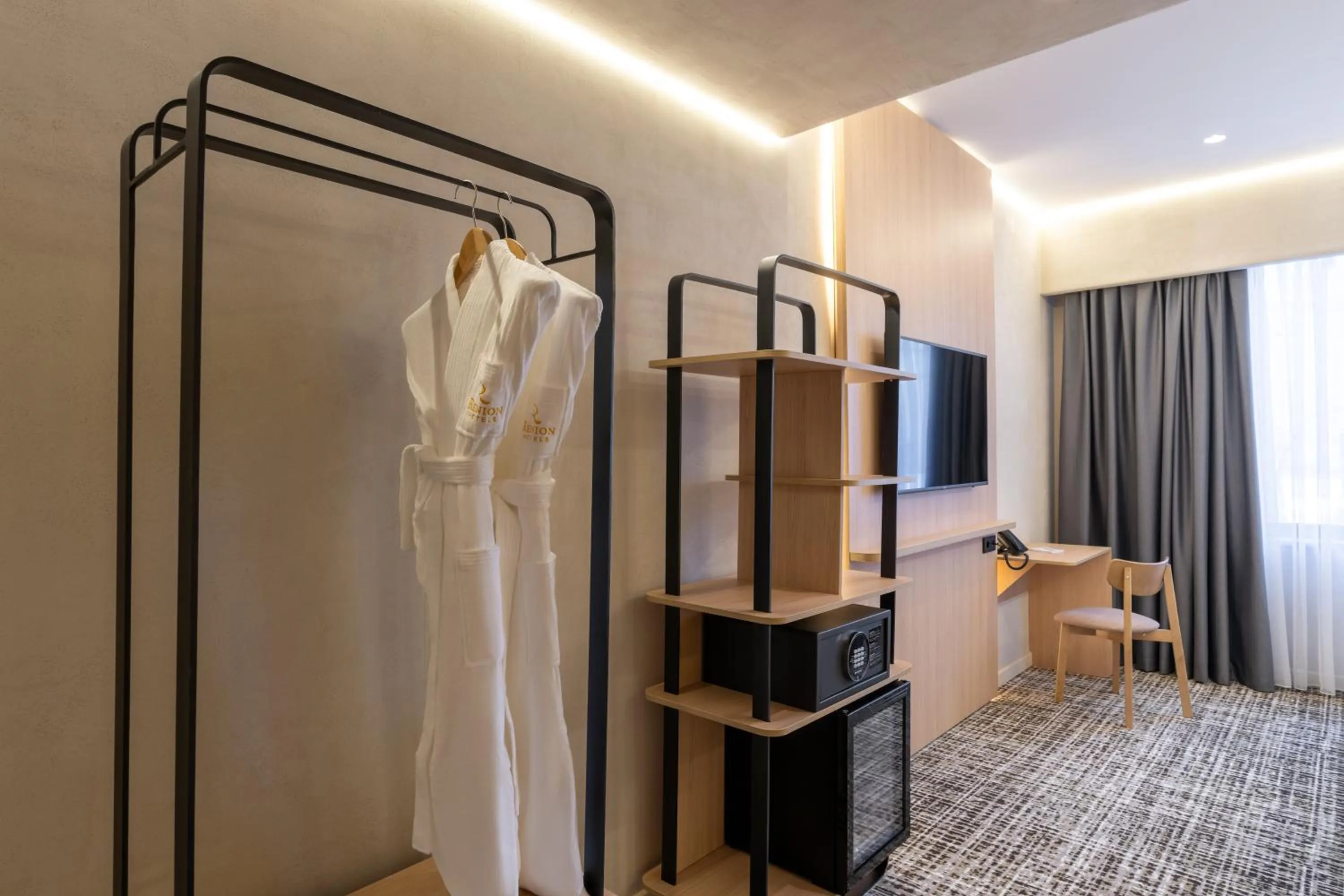 TV and multimedia in Renion City Hotel