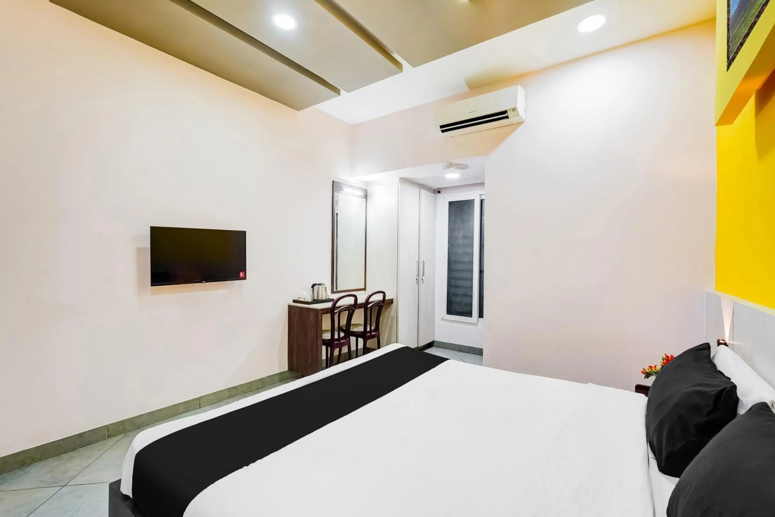 Super Townhouse Purushawalakm
