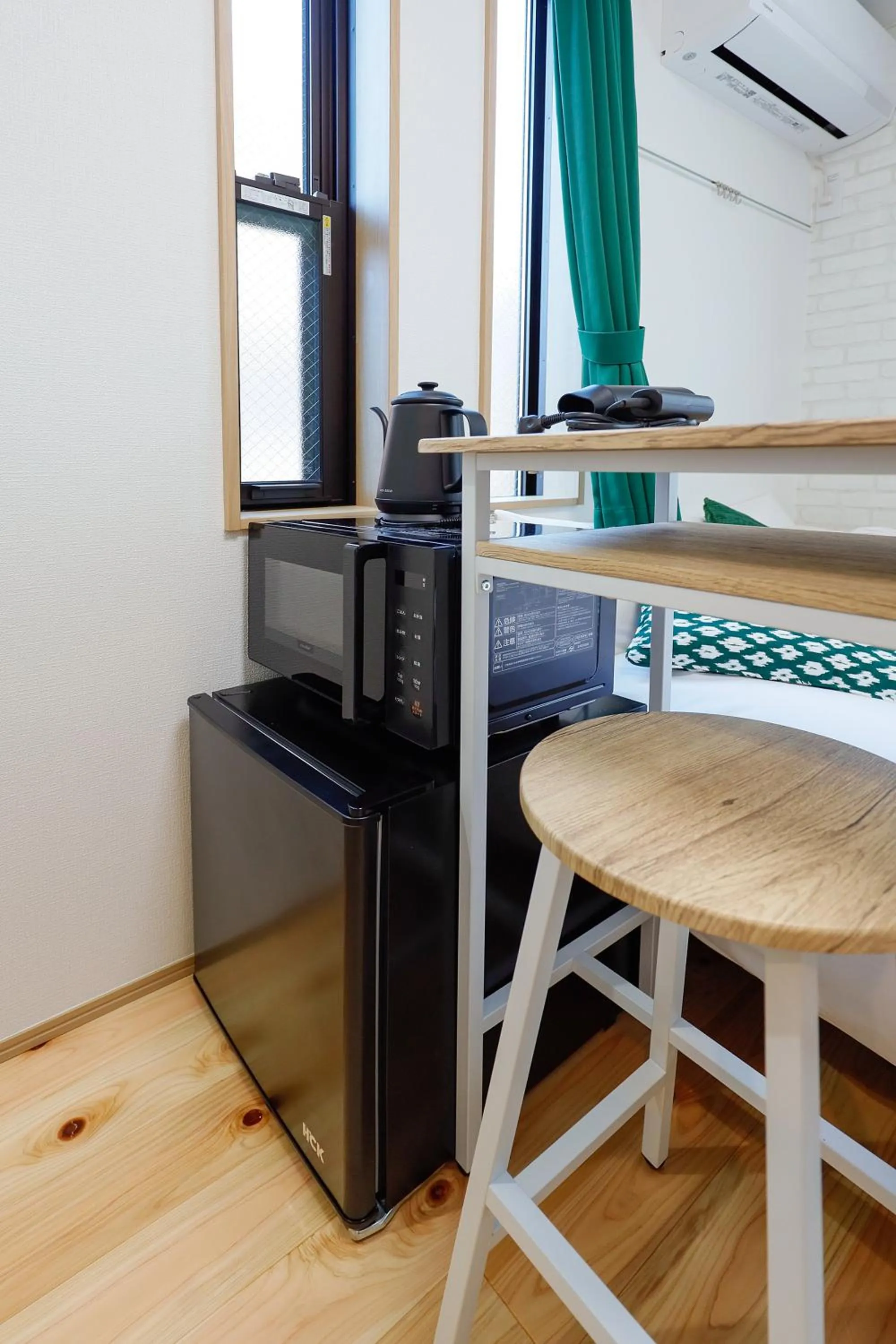 Bed in Zenith Shinjuku Hinoki by Tranova