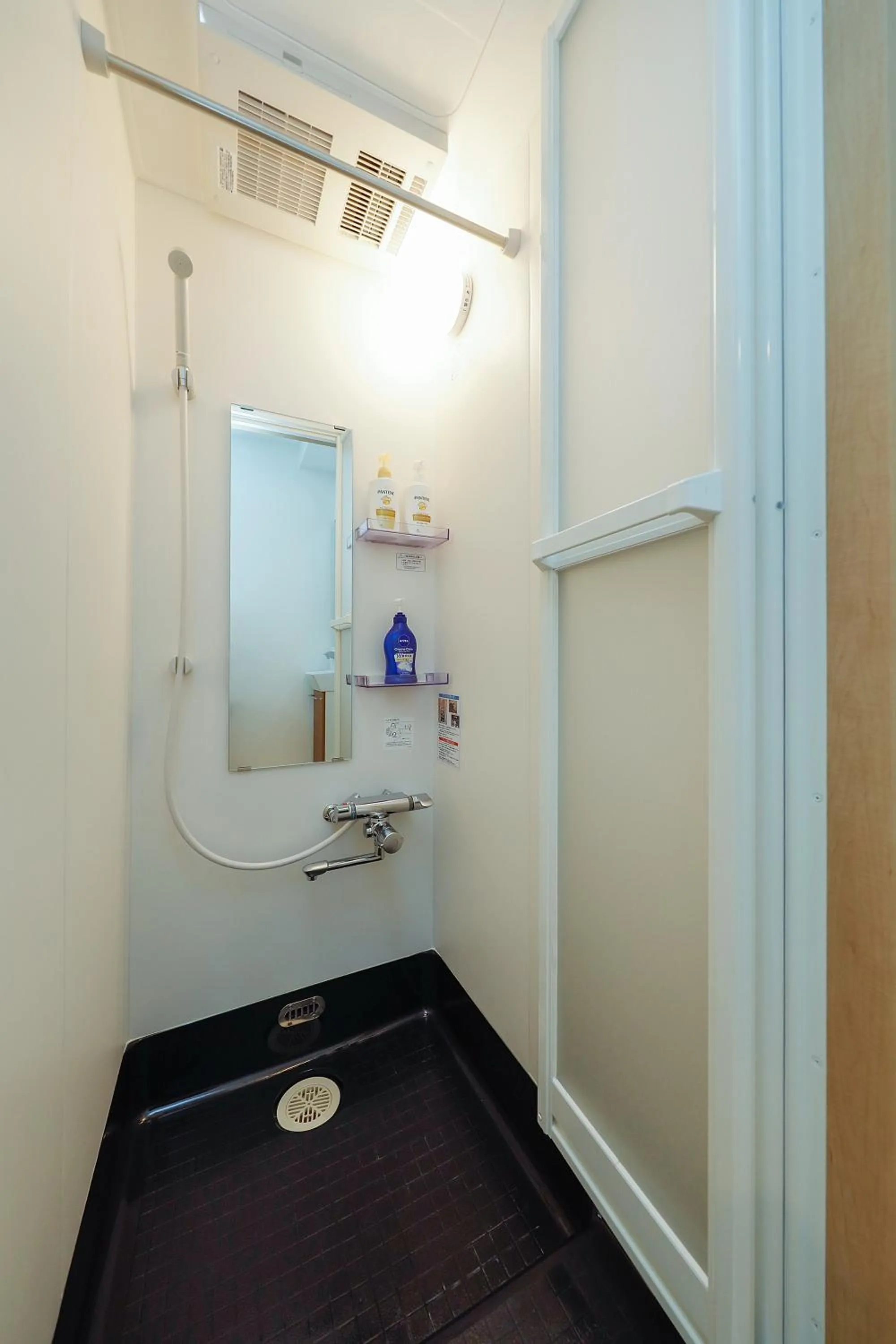 Zenith Shinjuku Hinoki by Tranova