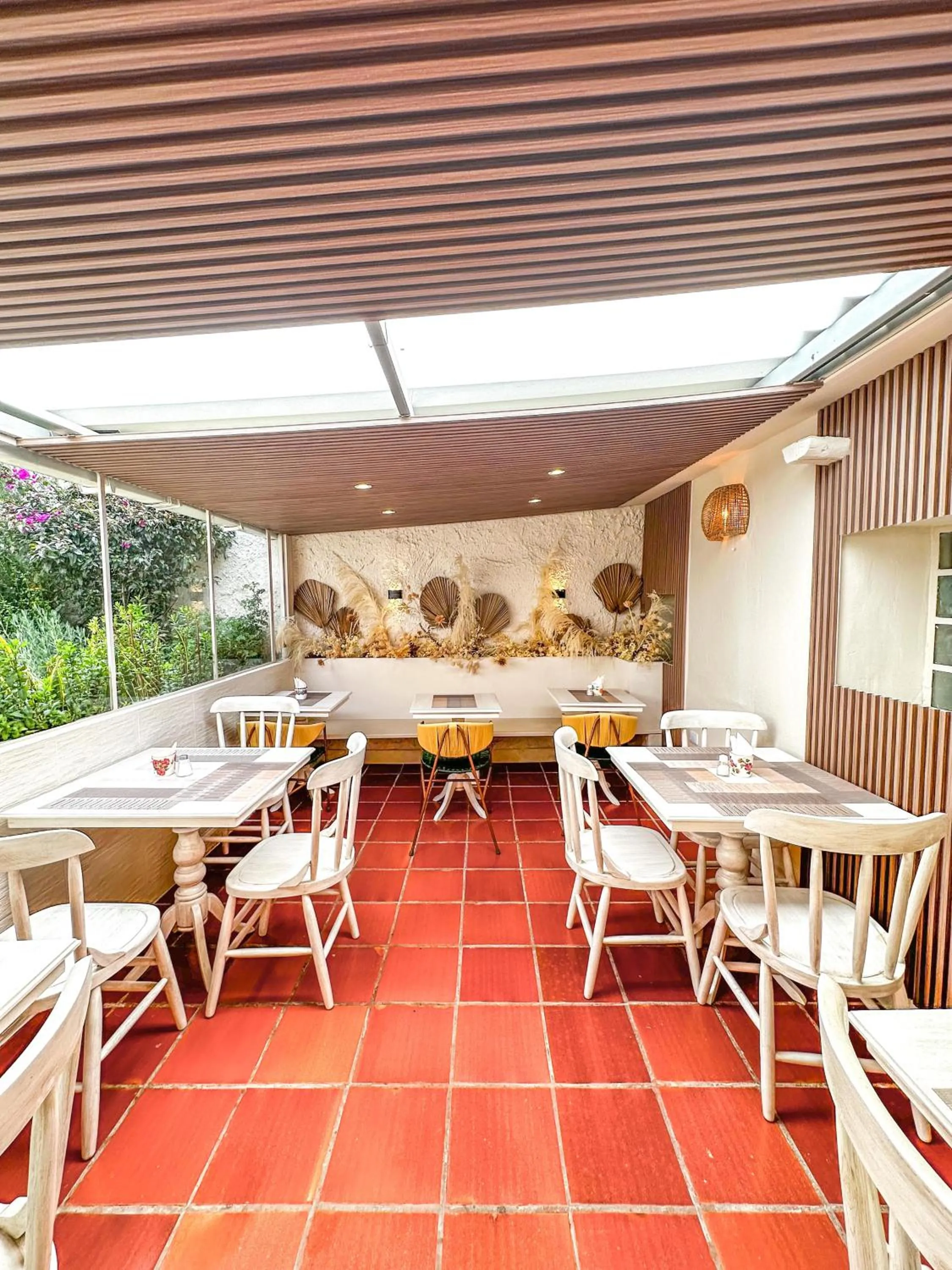 Dining area in Hotel Posada de Santa Elena