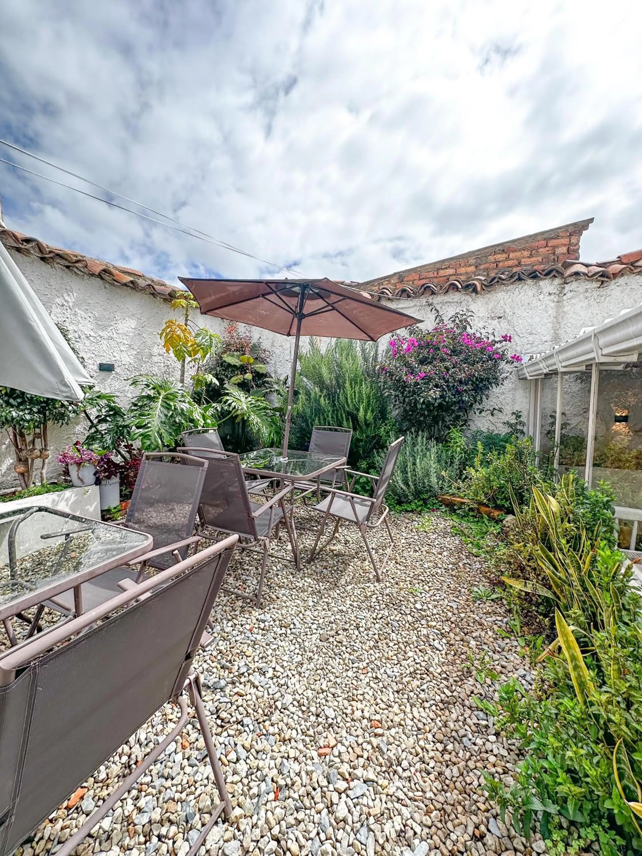 Garden view in Hotel Posada de Santa Elena