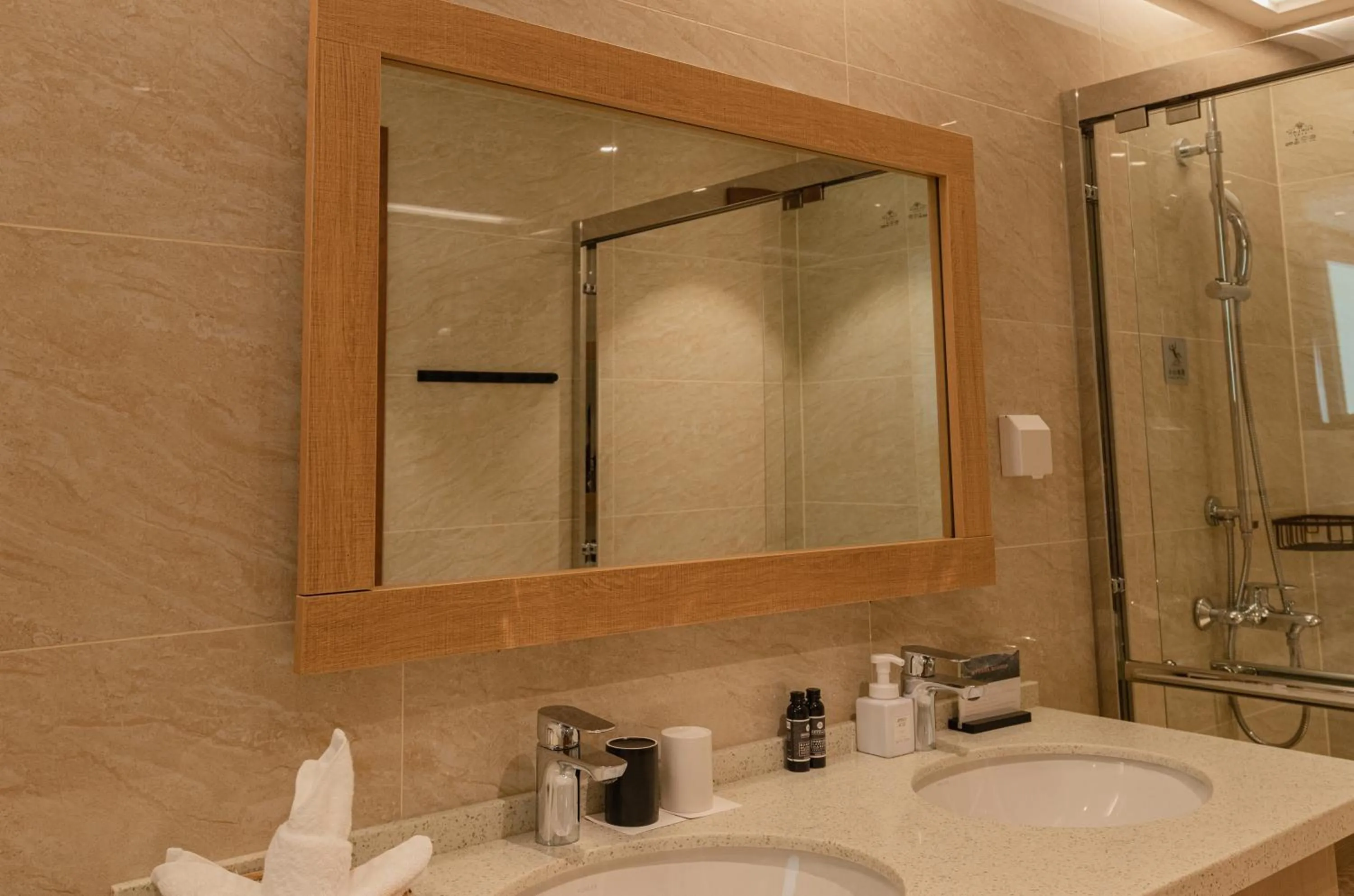 Shower in Nian hotel & resorts