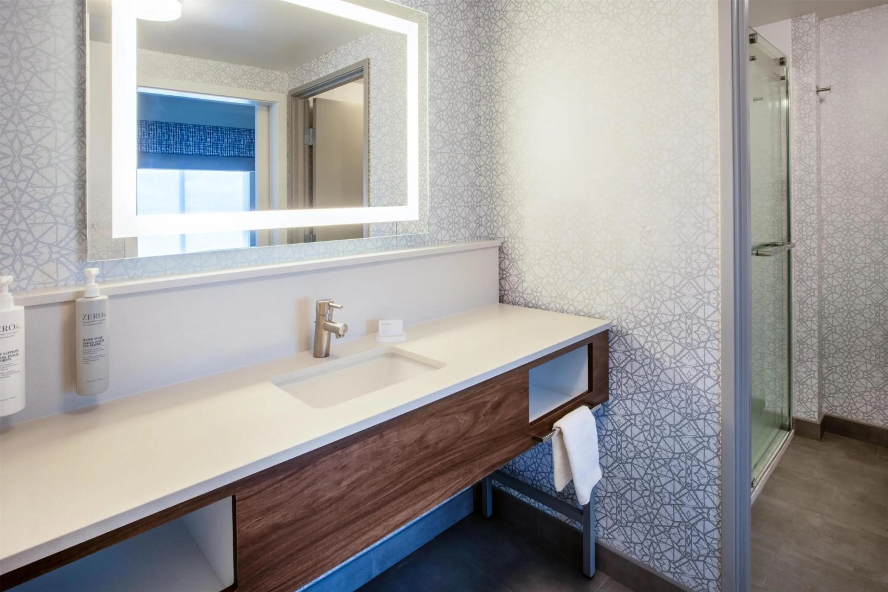 Bathroom in Hampton Inn & Suites La Grande, Or